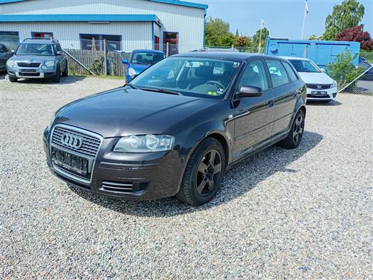Audi A3 Sportback 1,6 Ambiente 102HK 5d