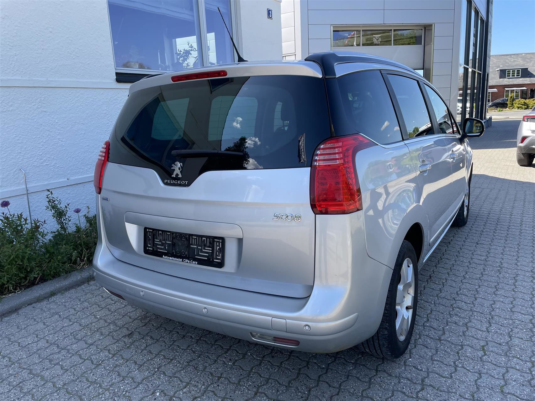 Billede af Peugeot 5008 1,6 BlueHDi Style 120HK Van 6g