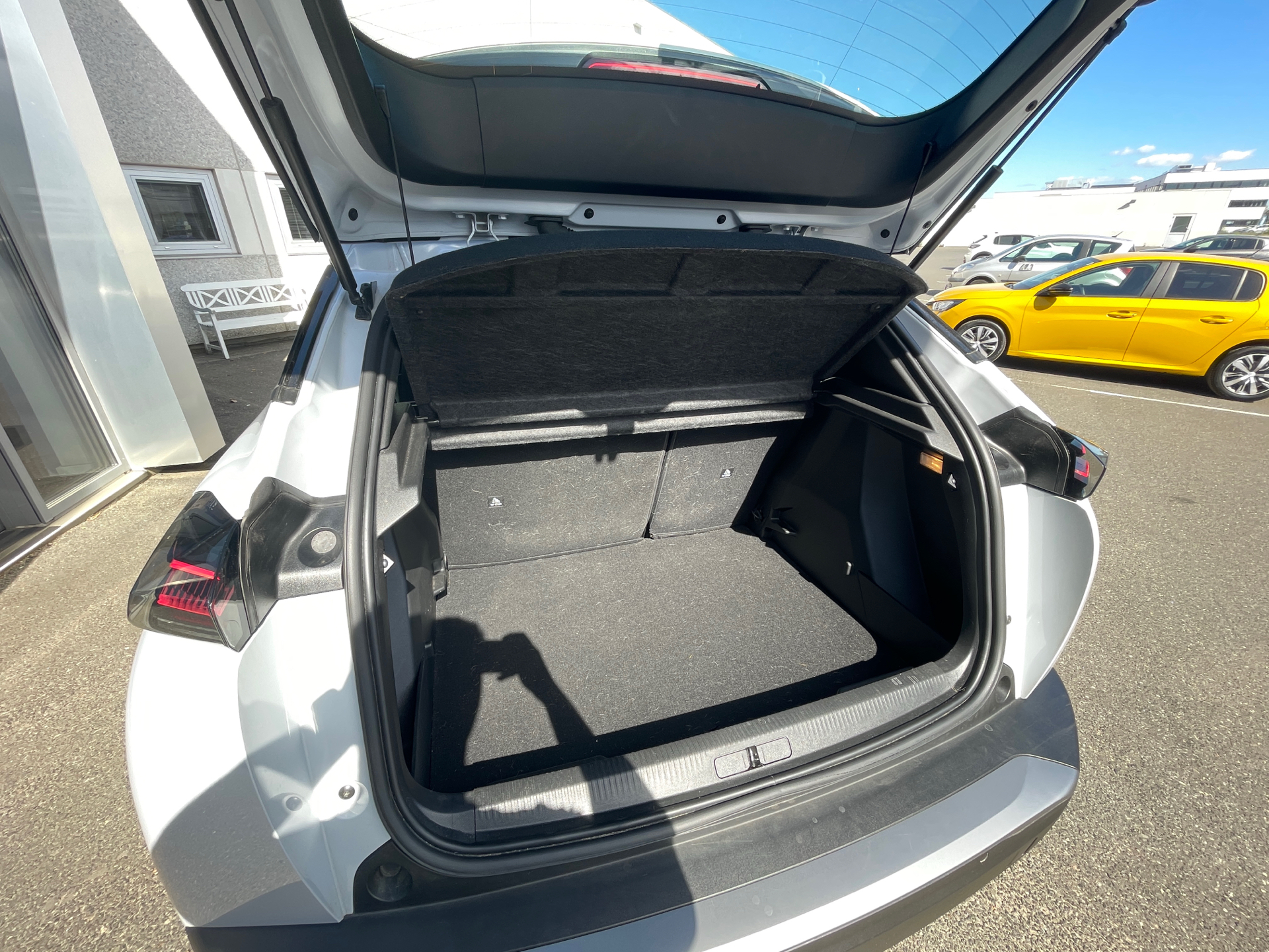 Billede af Peugeot 2008 1,2 PureTech Active+ 100HK 5d 6g