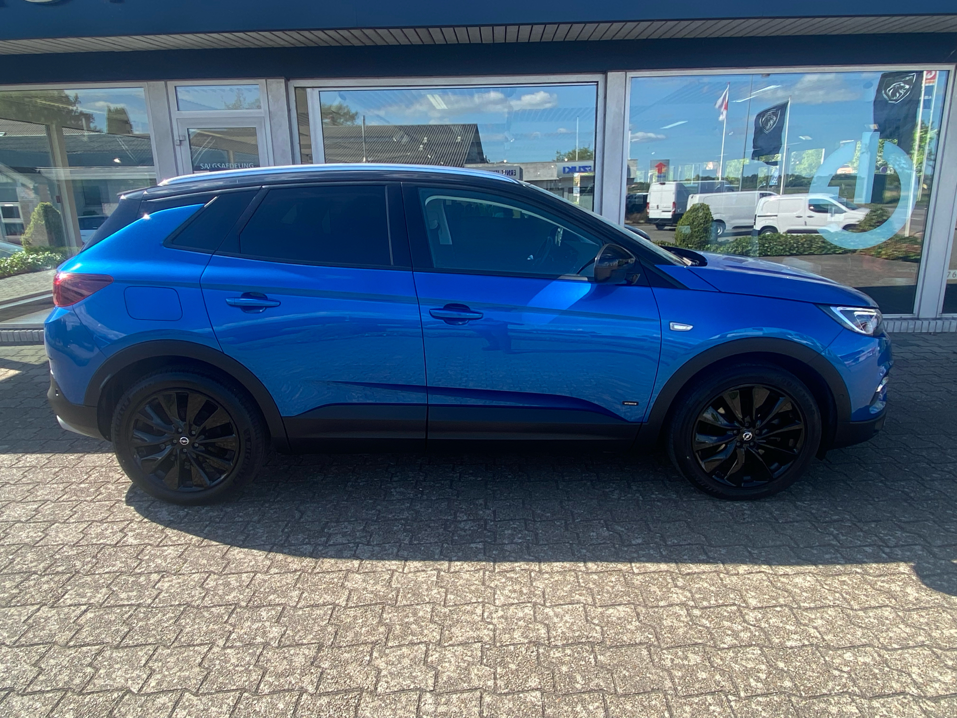 Billede af Opel Grandland X 1,6 PHEV  Plugin-hybrid Ultimate 225HK 5d 8g Aut.