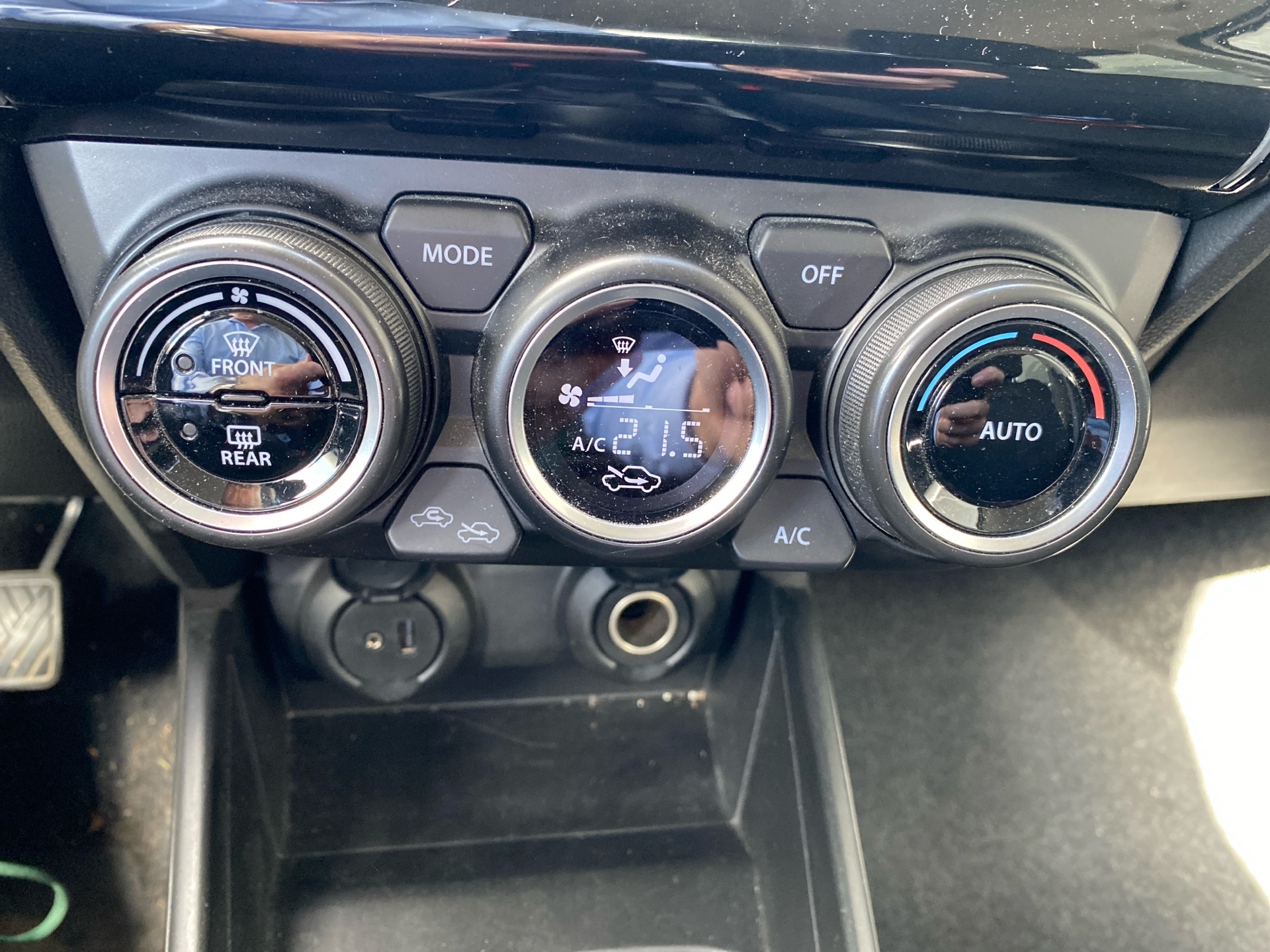 Billede af Suzuki Swift 1,2 Dualjet  Mild hybrid Exclusive AEB 83HK 5d