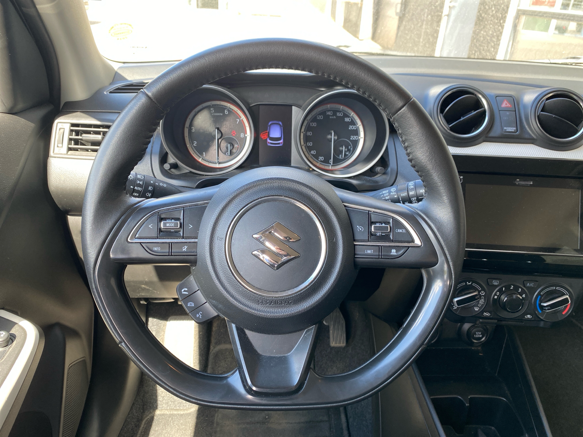 Billede af Suzuki Swift 1,2 Dualjet  Mild hybrid Action AEB mild-hybrid 90HK 5d