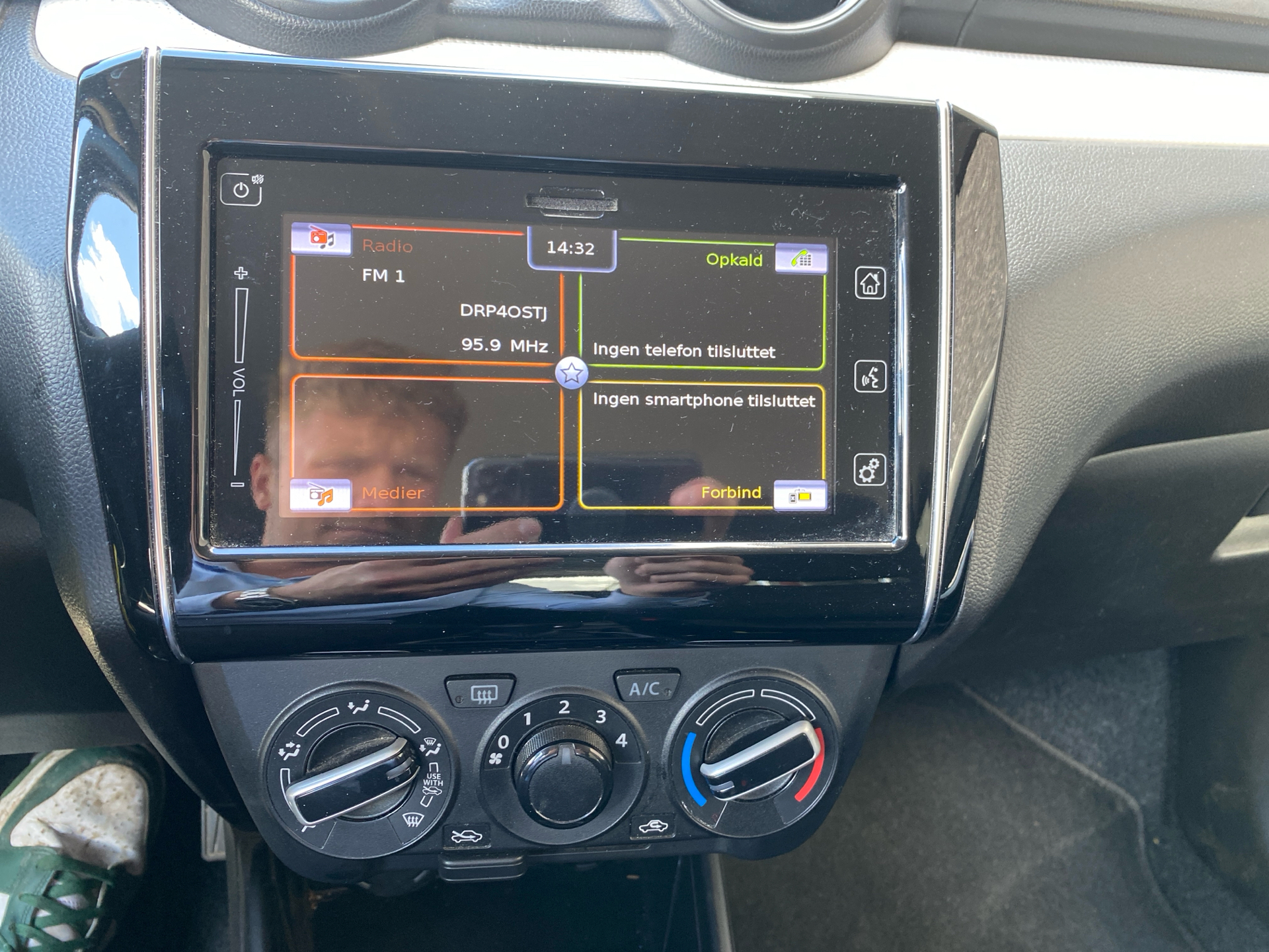 Billede af Suzuki Swift 1,2 Dualjet  Mild hybrid Action AEB mild-hybrid 90HK 5d