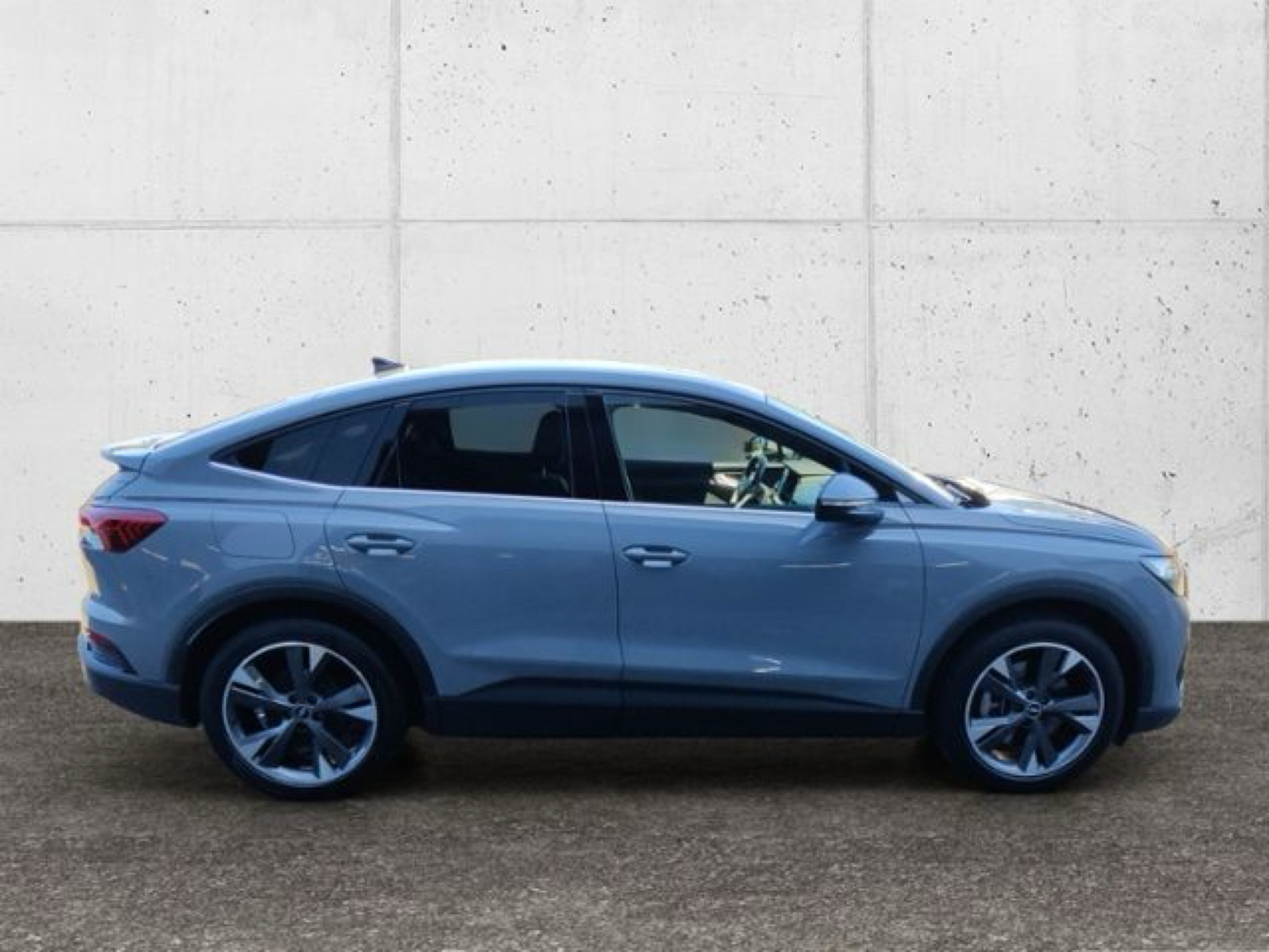 Billede af Audi Q4 Sportback 40 E-tron Attitude 204HK 5d Aut.