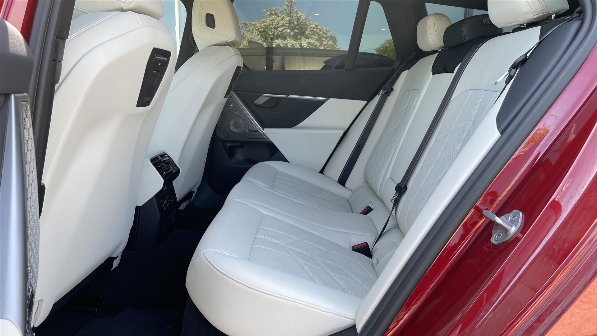 Billede af BMW i5 eDrive40 Touring M-Sport Pro 340HK Stc Aut. 