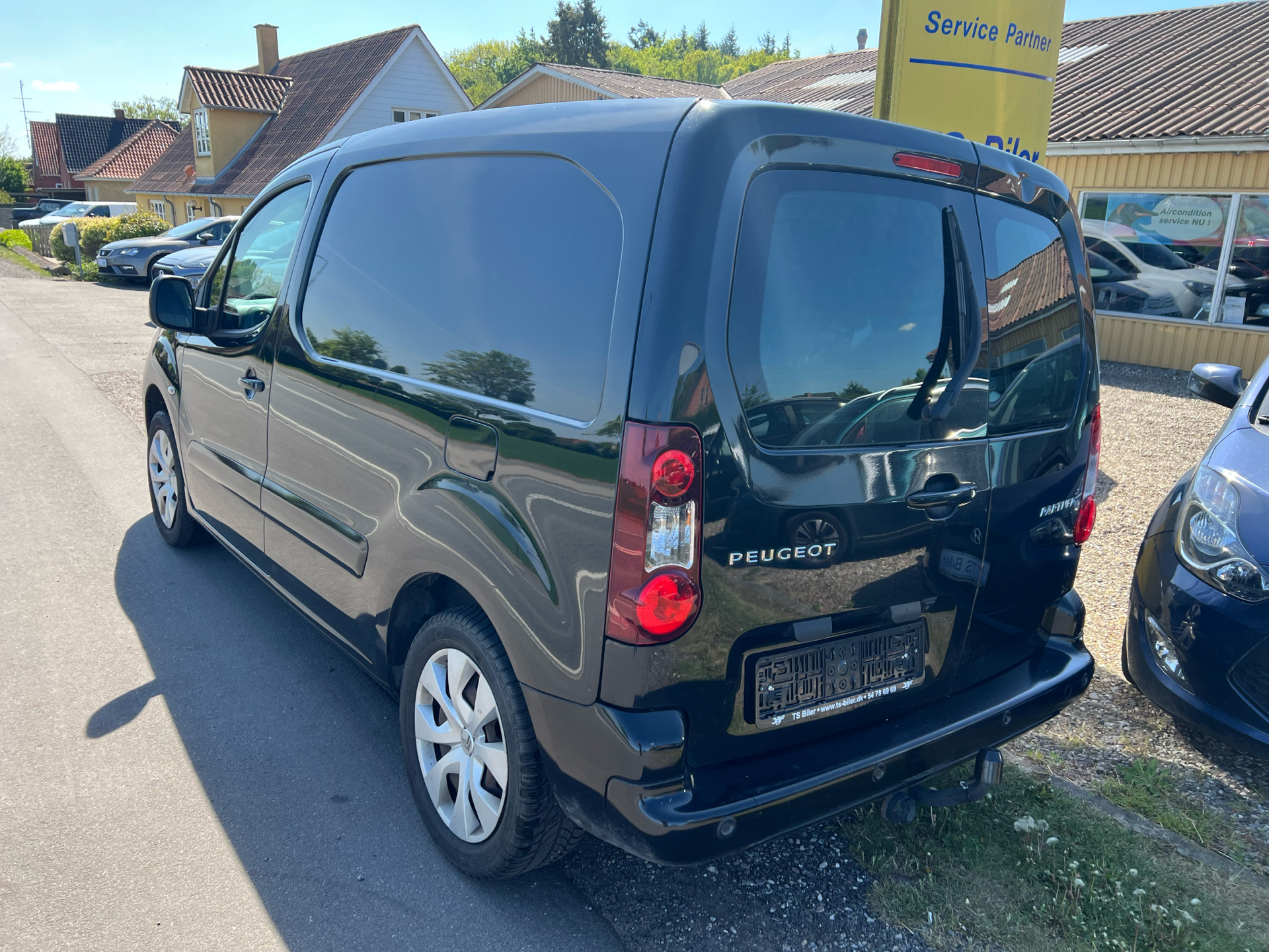 Billede af Peugeot Partner L1 1,6 BlueHDi Premium ESG 100HK Van Aut.