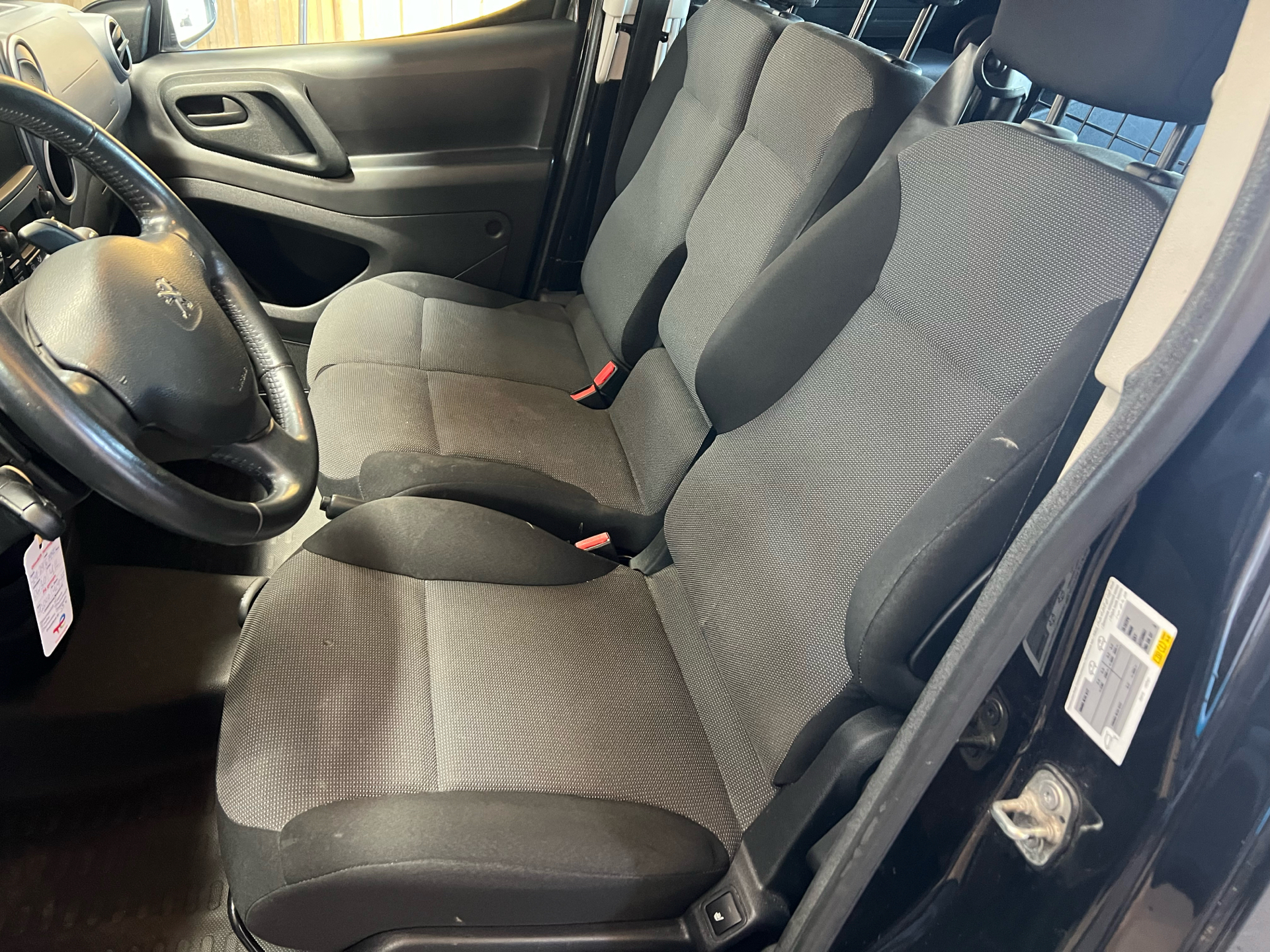 Billede af Peugeot Partner L1 1,6 BlueHDi Premium ESG 100HK Van Aut.