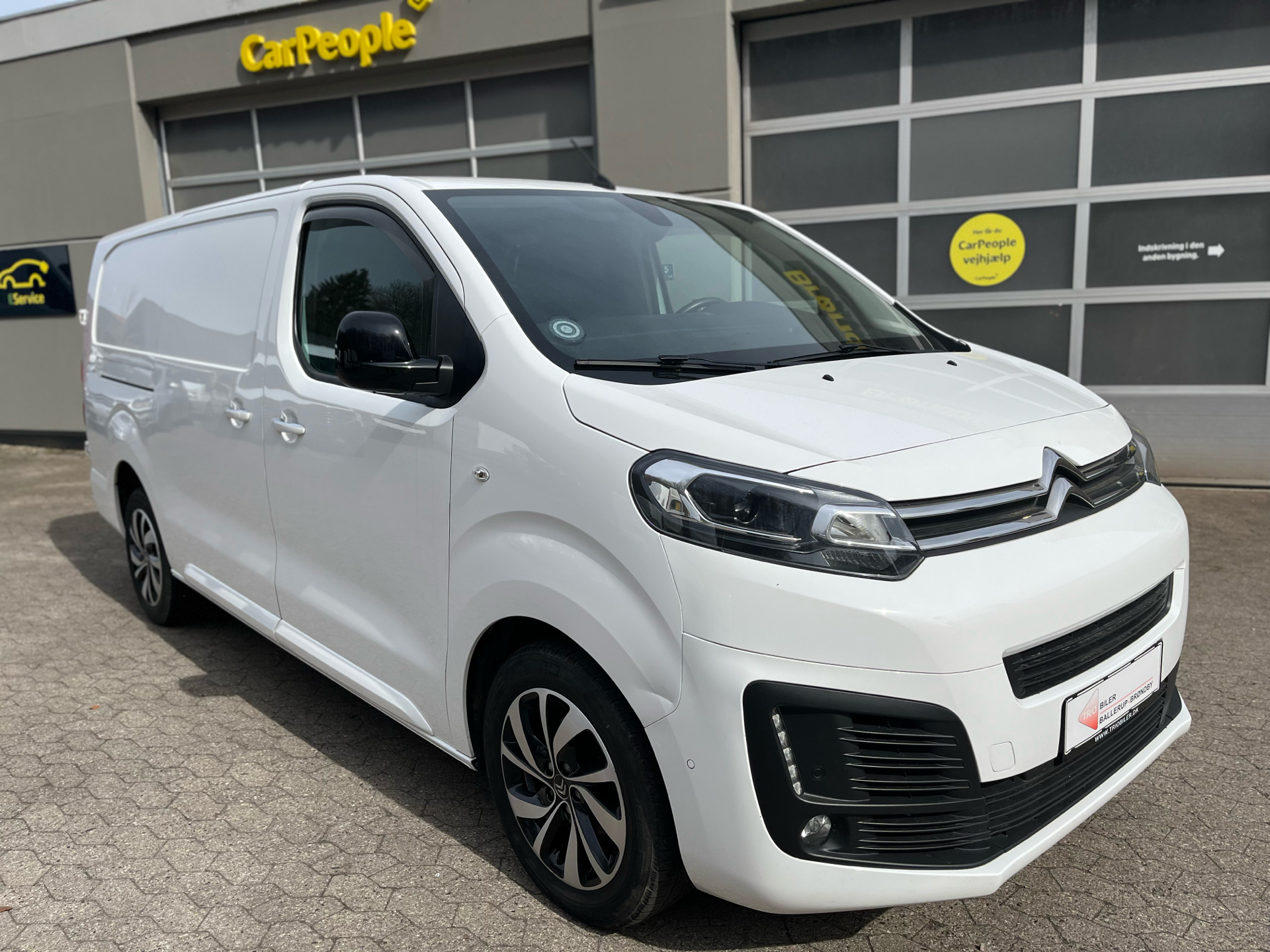 Billede af Citroën Jumpy L3 2,0 Blue HDi Masterline EAT8 180HK Van 8g Aut.