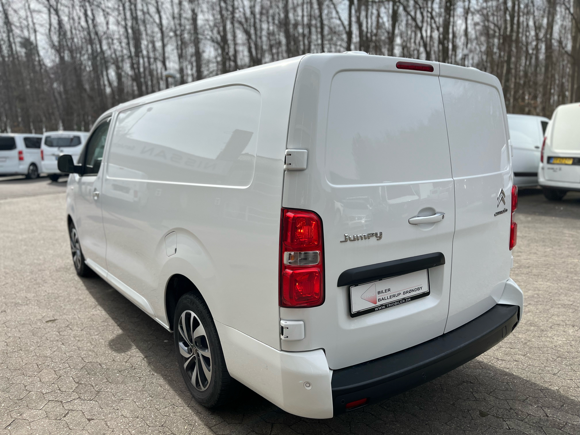 Billede af Citroën Jumpy L3 2,0 Blue HDi Masterline EAT8 180HK Van 8g Aut.