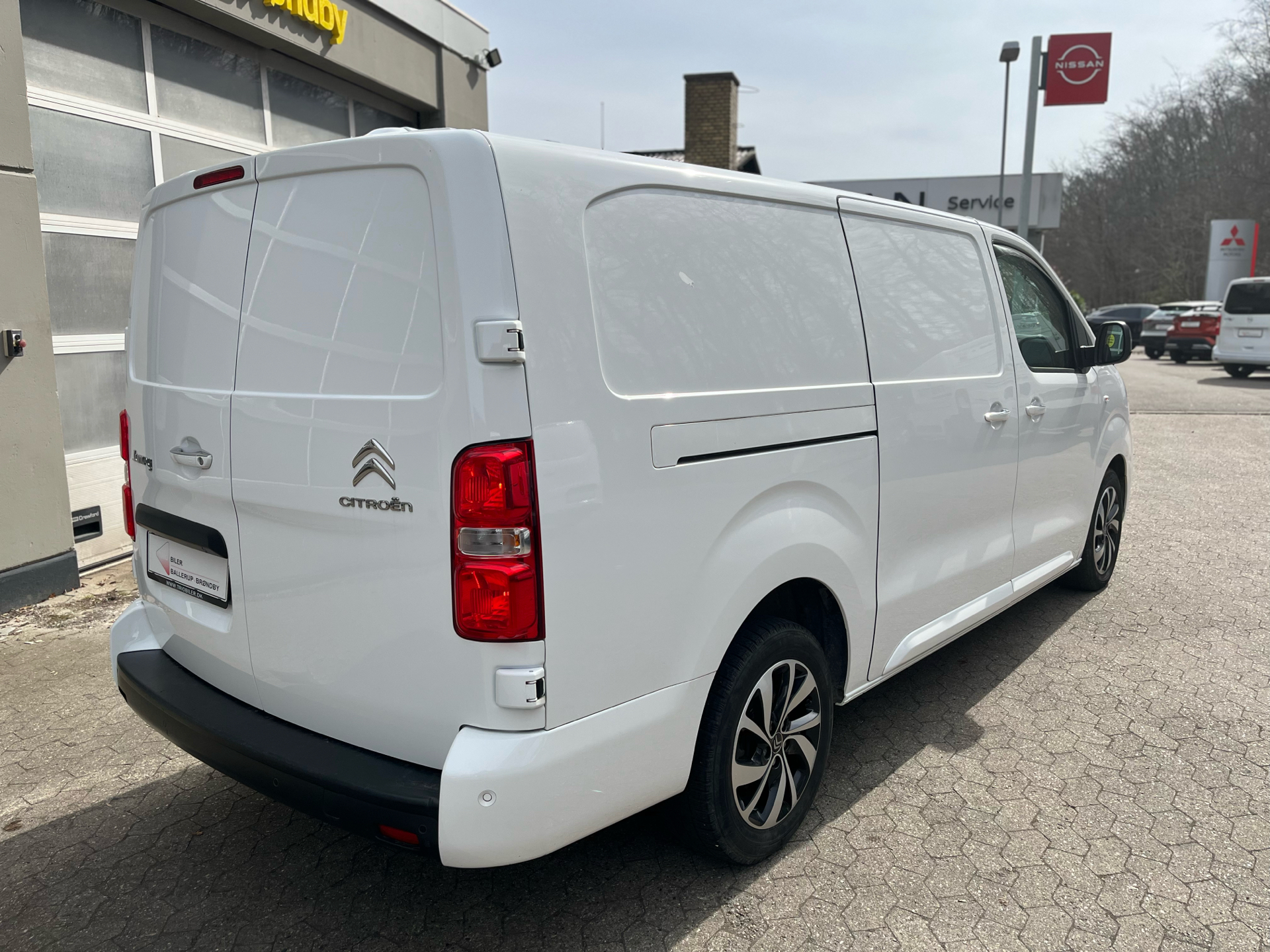 Billede af Citroën Jumpy L3 2,0 Blue HDi Masterline EAT8 180HK Van 8g Aut.