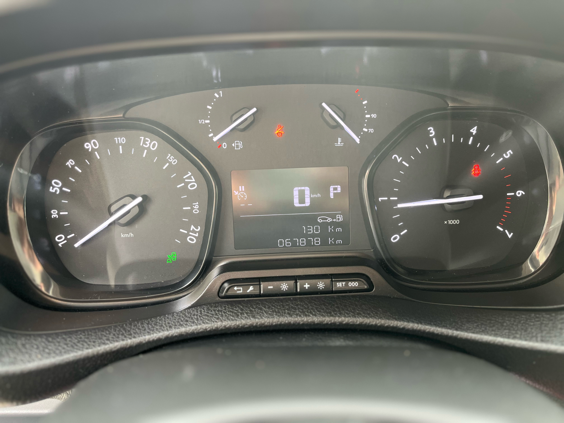 Billede af Citroën Jumpy L3 2,0 Blue HDi Masterline EAT8 180HK Van 8g Aut.