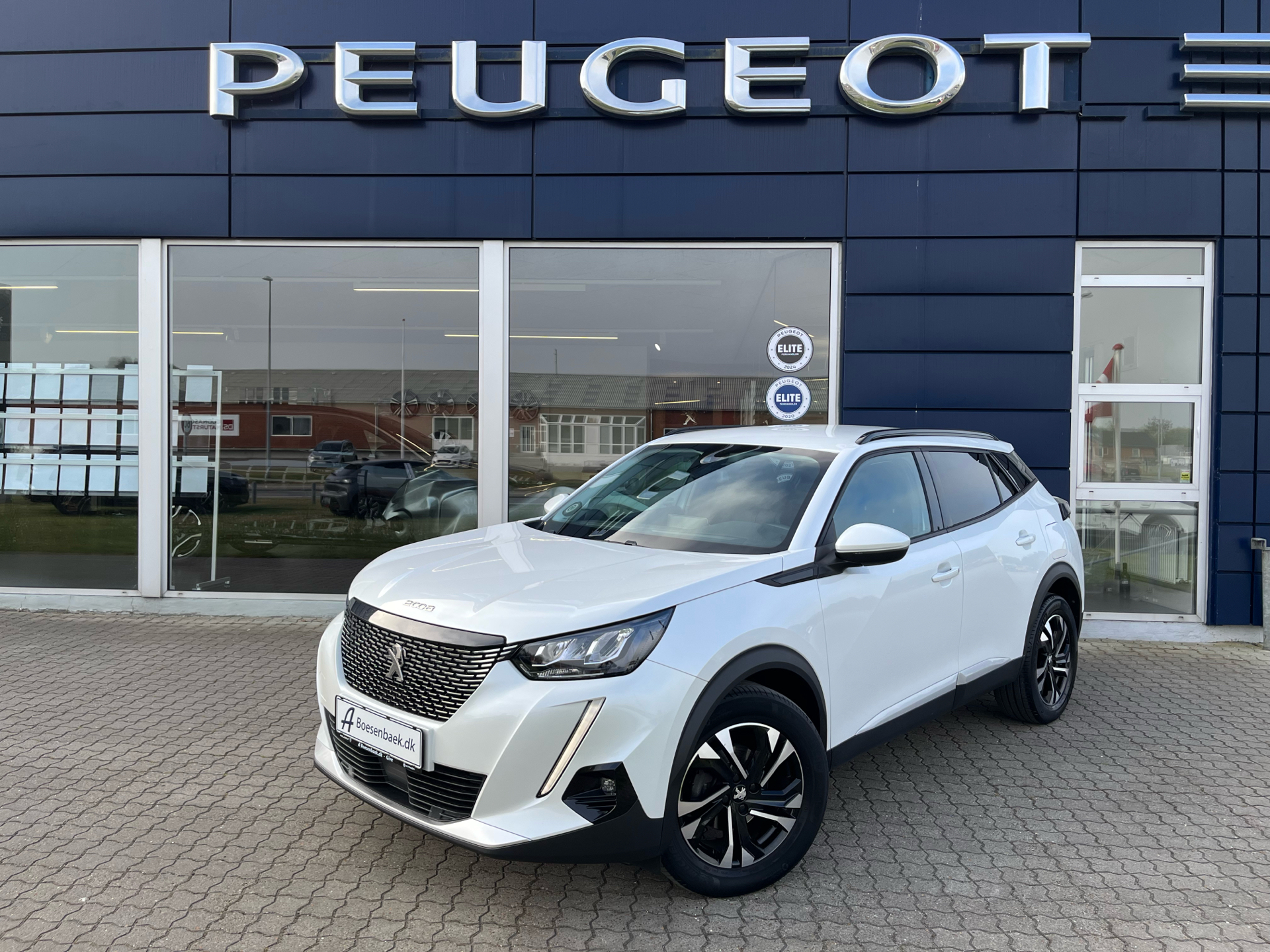 Billede af Peugeot 2008 1,2 PureTech Allure Pack EAT8 130HK 5d 8g Aut.