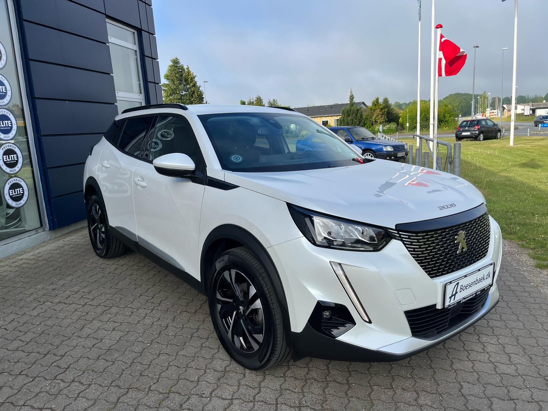 Billede af Peugeot 2008 1,2 PureTech Allure Pack EAT8 130HK 5d 8g Aut.