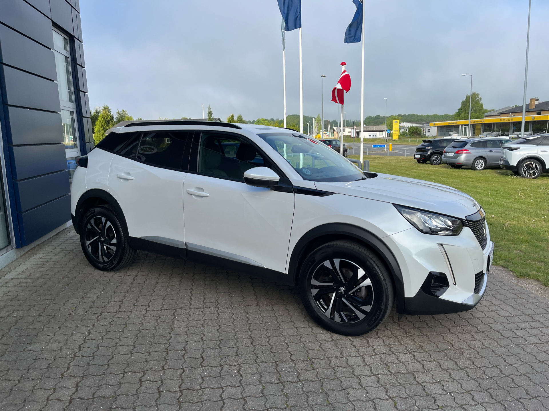 Billede af Peugeot 2008 1,2 PureTech Allure Pack EAT8 130HK 5d 8g Aut.