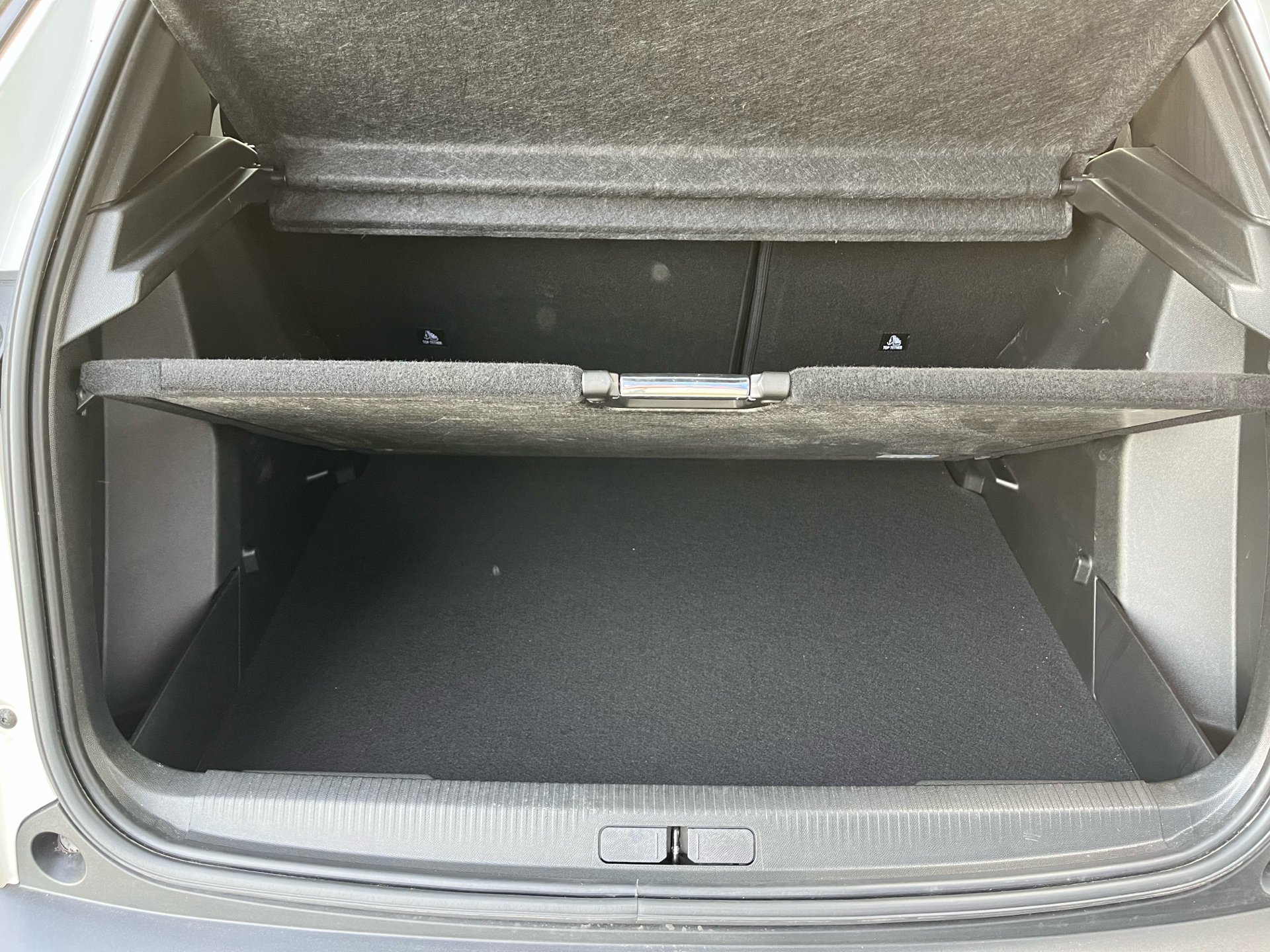 Billede af Peugeot 2008 1,2 PureTech Allure Pack EAT8 130HK 5d 8g Aut.