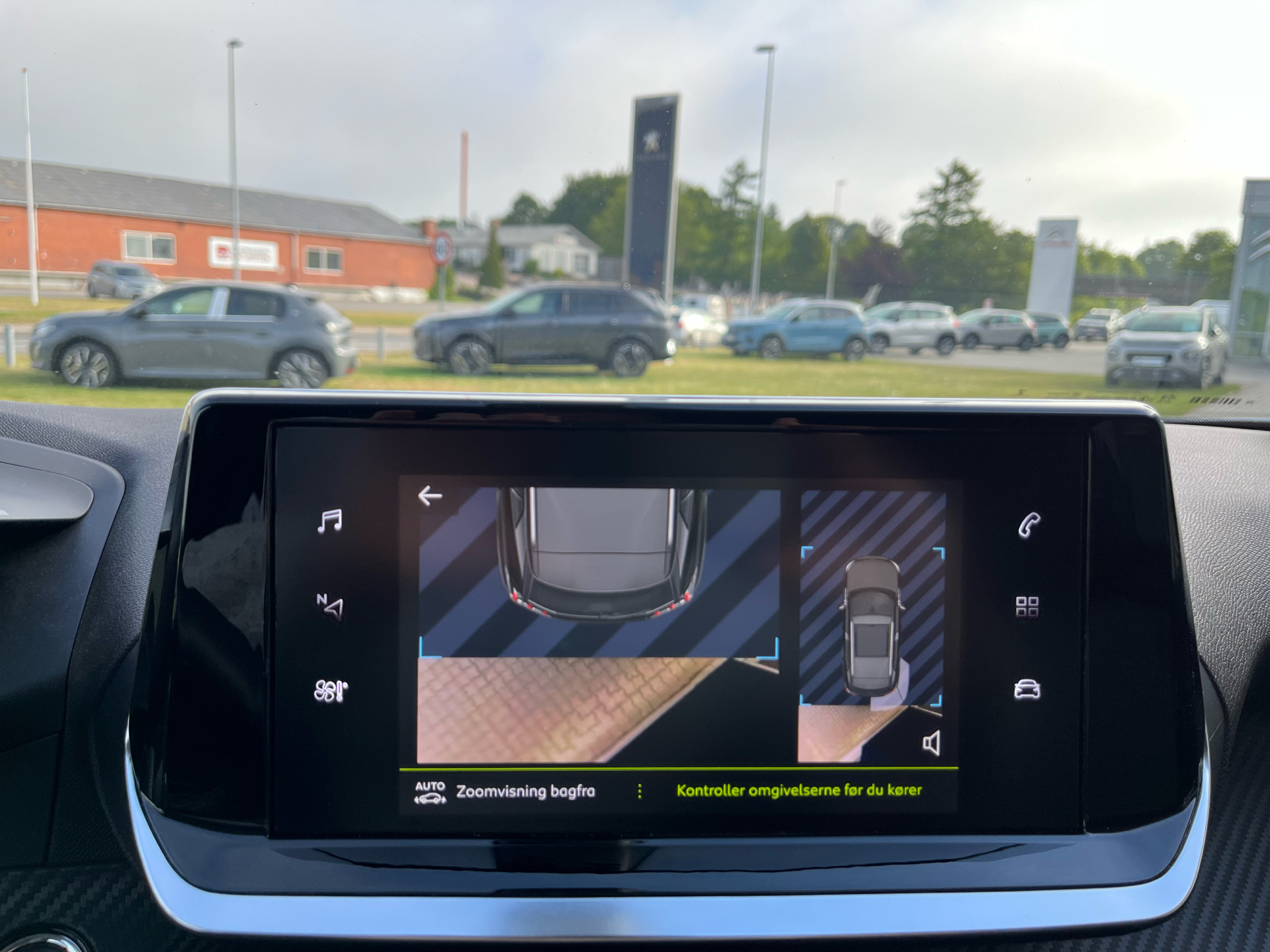Billede af Peugeot 2008 1,2 PureTech Allure Pack EAT8 130HK 5d 8g Aut.