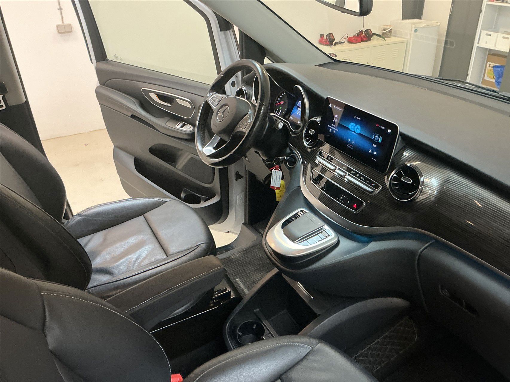 Billede af Mercedes-Benz EQV 300 Lang EL Avantgarde 204HK Aut.