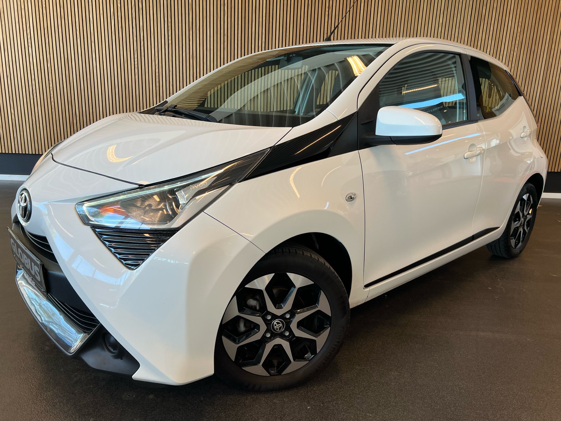 Billede af Toyota Aygo 1,0 VVT-I X-plore DAB+ 72HK 5d