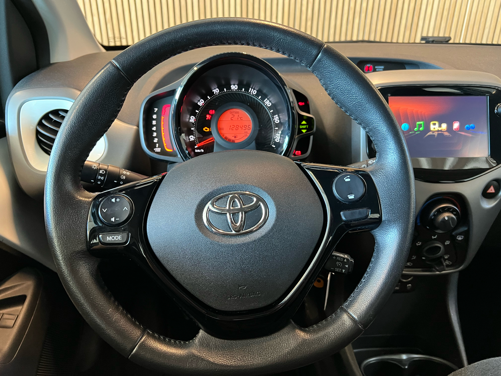 Billede af Toyota Aygo 1,0 VVT-I X-plore DAB+ 72HK 5d