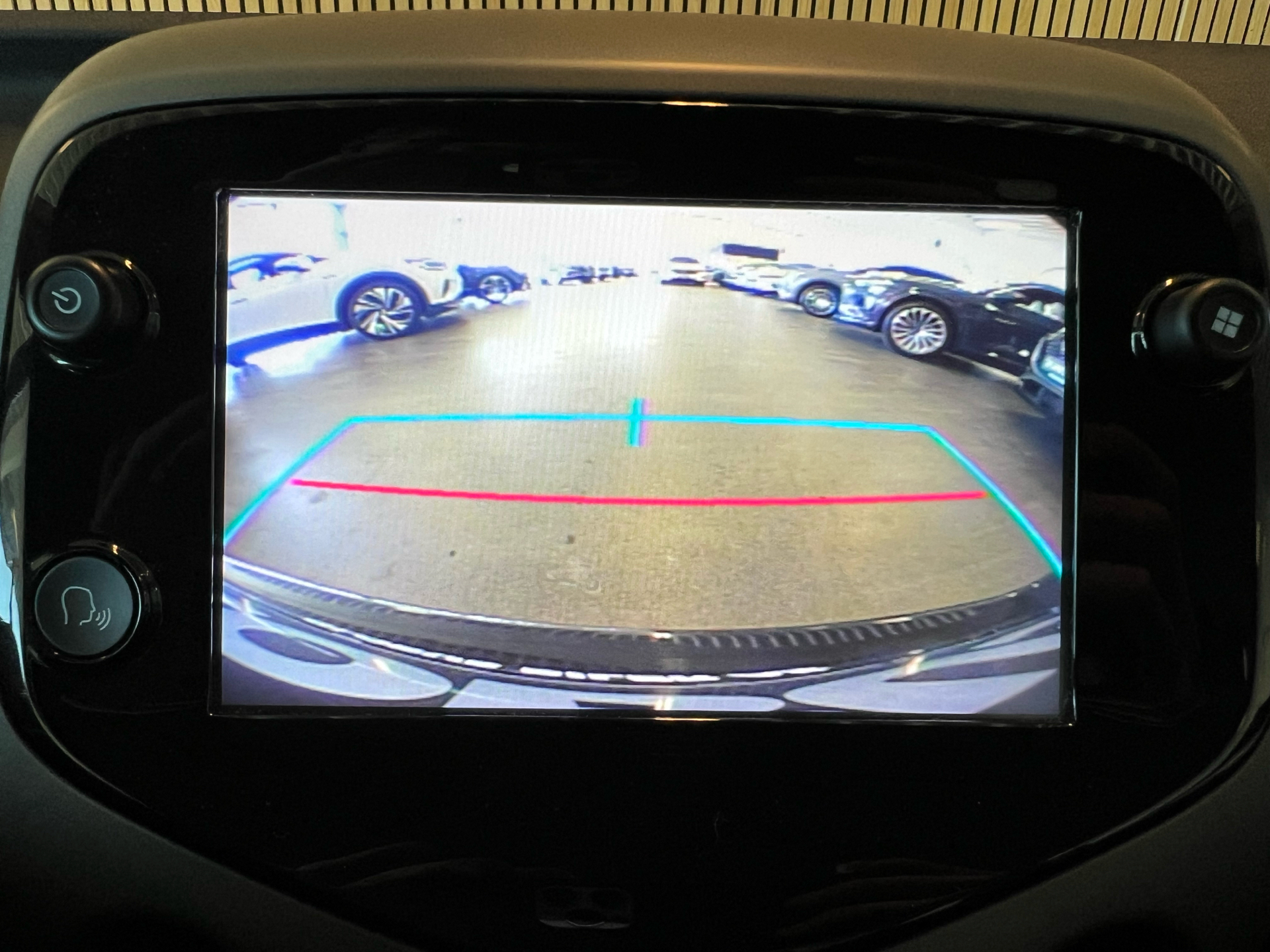 Billede af Toyota Aygo 1,0 VVT-I X-plore DAB+ 72HK 5d