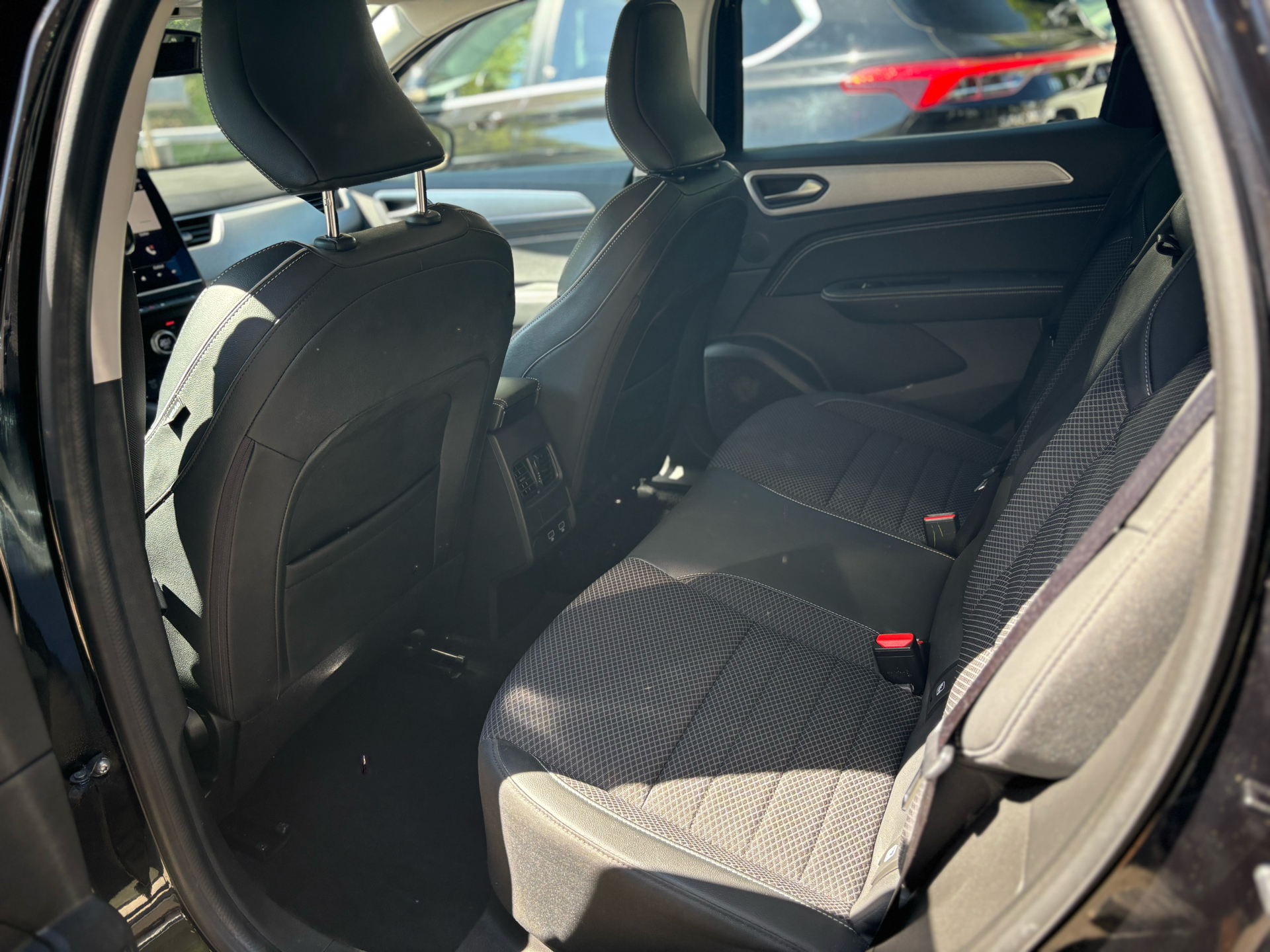 Billede af Renault Arkana 1,6 E-TECH  Hybrid Intens 145HK 5d Aut.