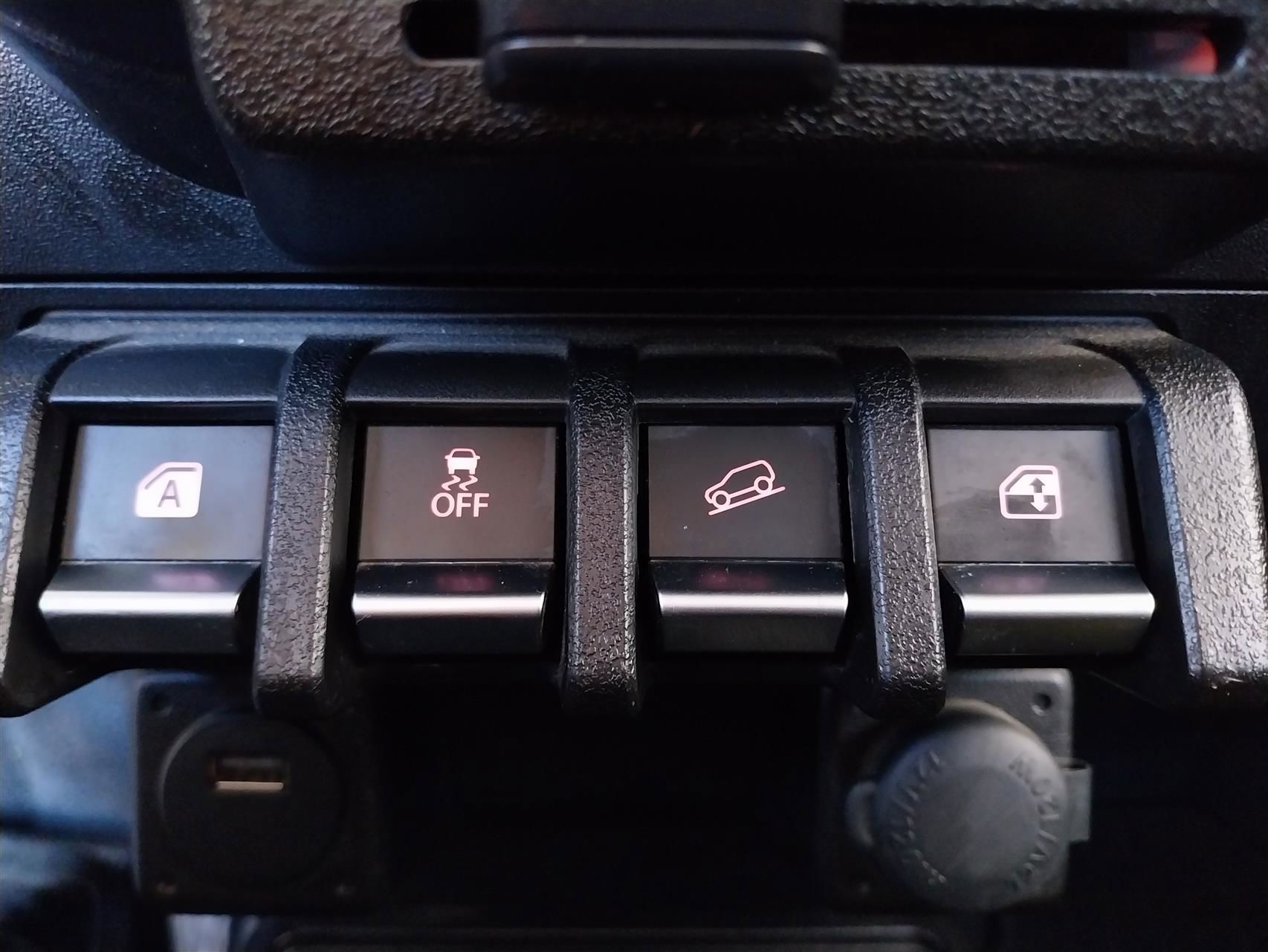Billede af Suzuki Jimny 1,5 Touch AllGrip 102HK Van