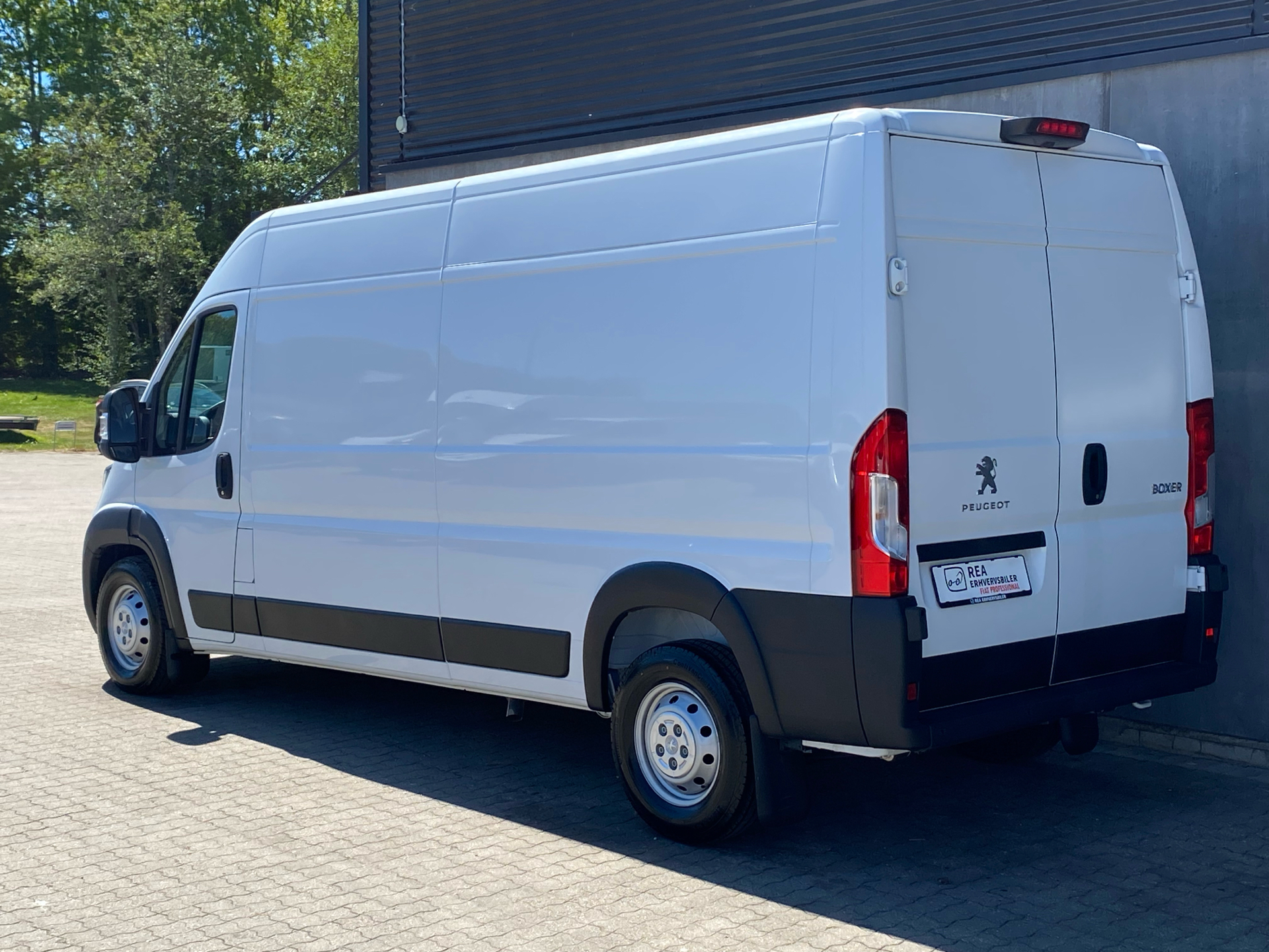 Billede af Peugeot Boxer 435 L3H2 2,2 BlueHDi Premium 165HK Van 6g