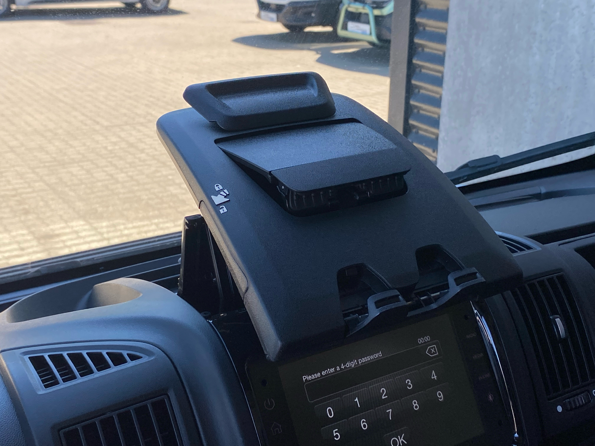 Billede af Peugeot Boxer 435 L3H2 2,2 BlueHDi Premium 165HK Van 6g
