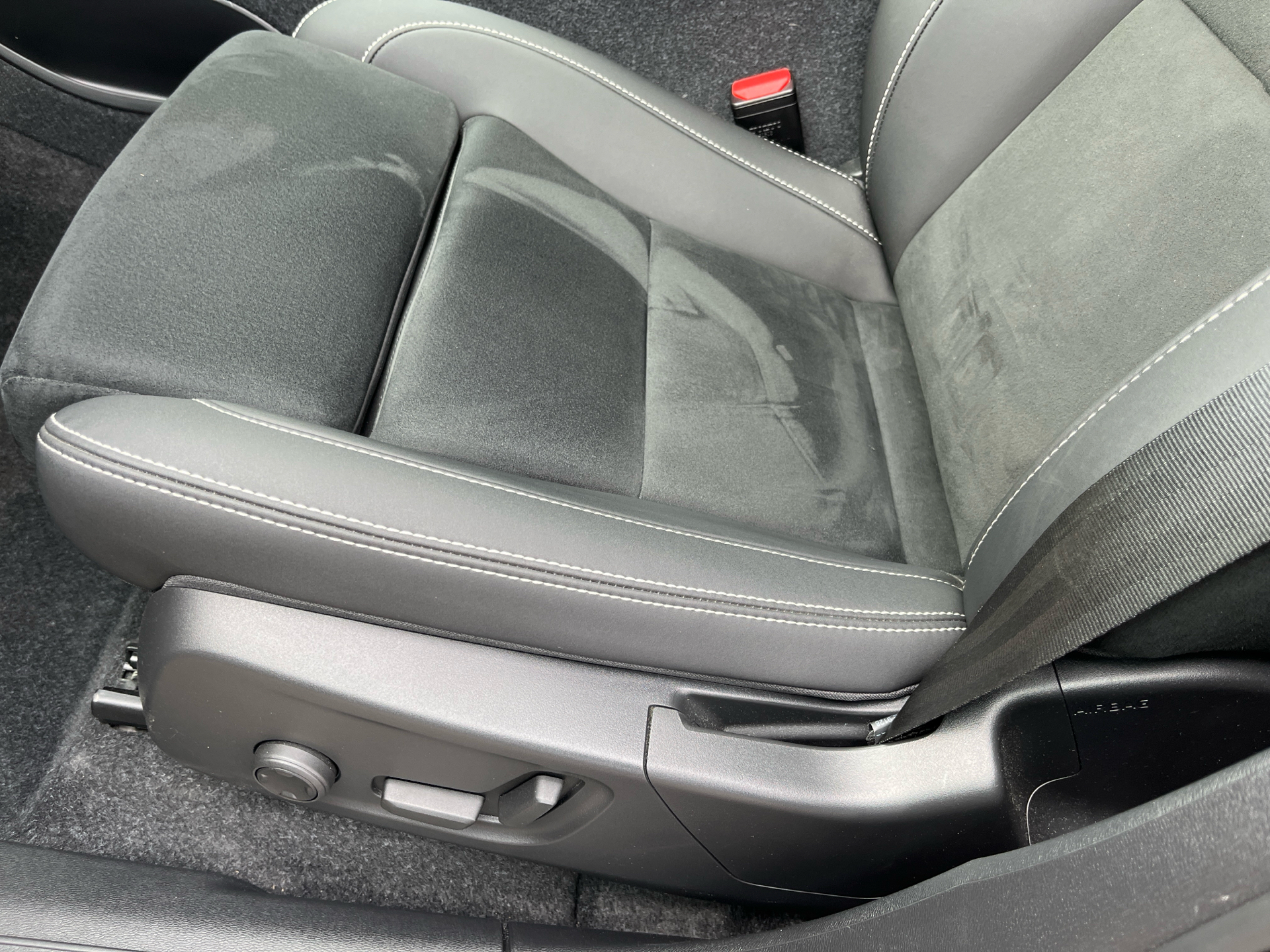 Billede af Volvo XC40 Recharge Extended Range Ultimate 252HK 5d Aut.