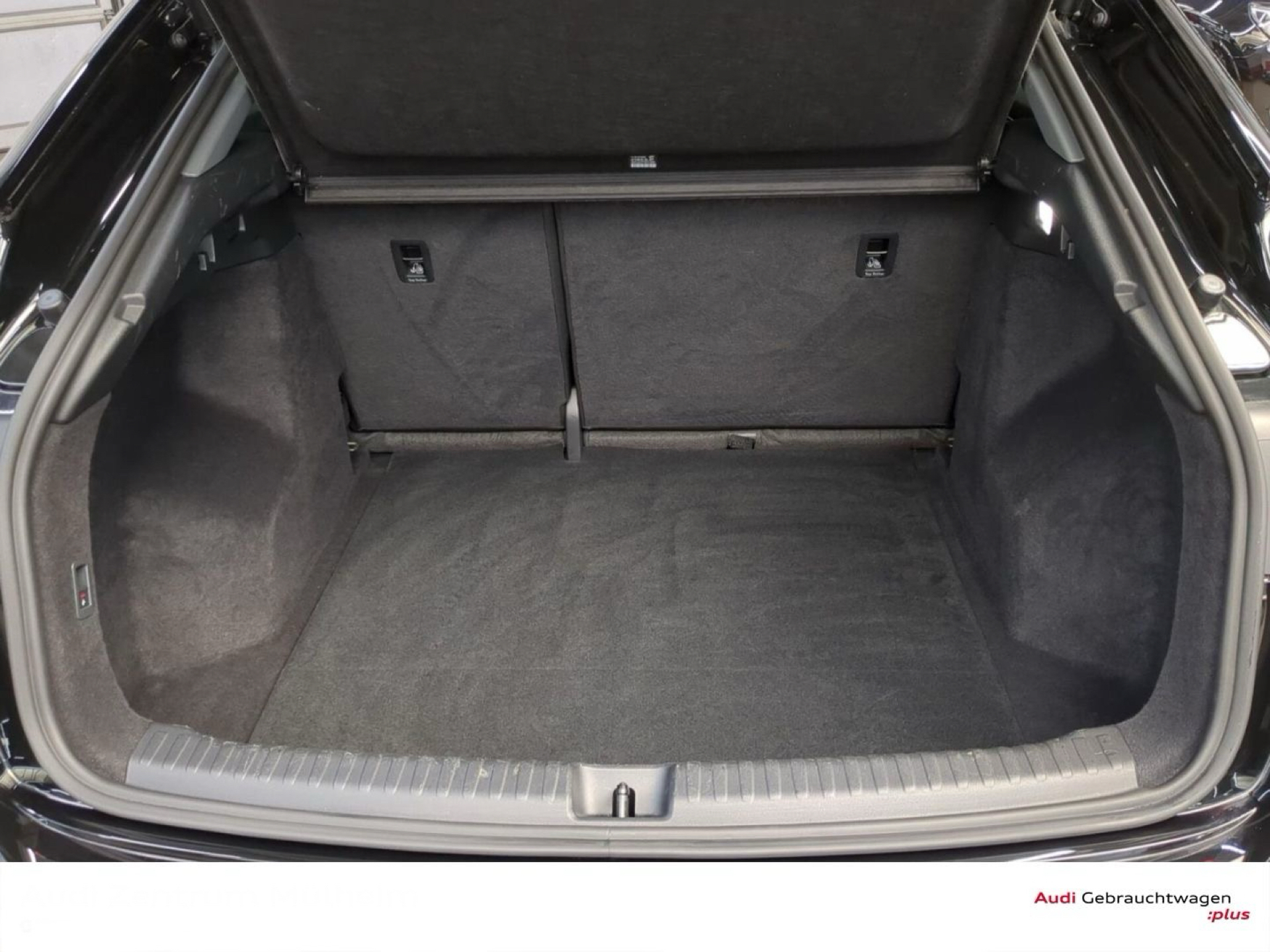 Billede af Audi Q4 Sportback 40 E-tron Attitude 204HK 5d Aut.