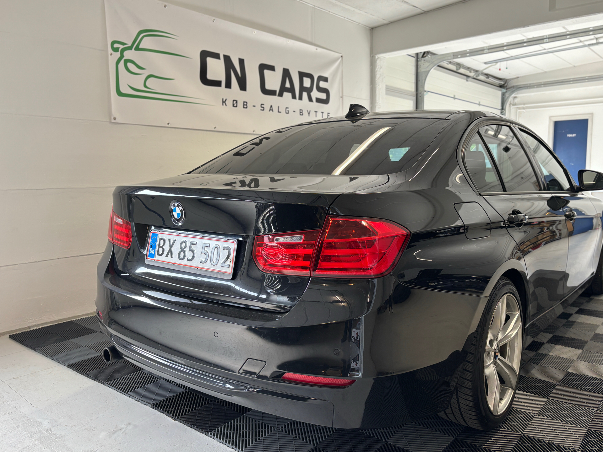 Billede af BMW 320d 2,0 EfficientDyn. 184HK 6g