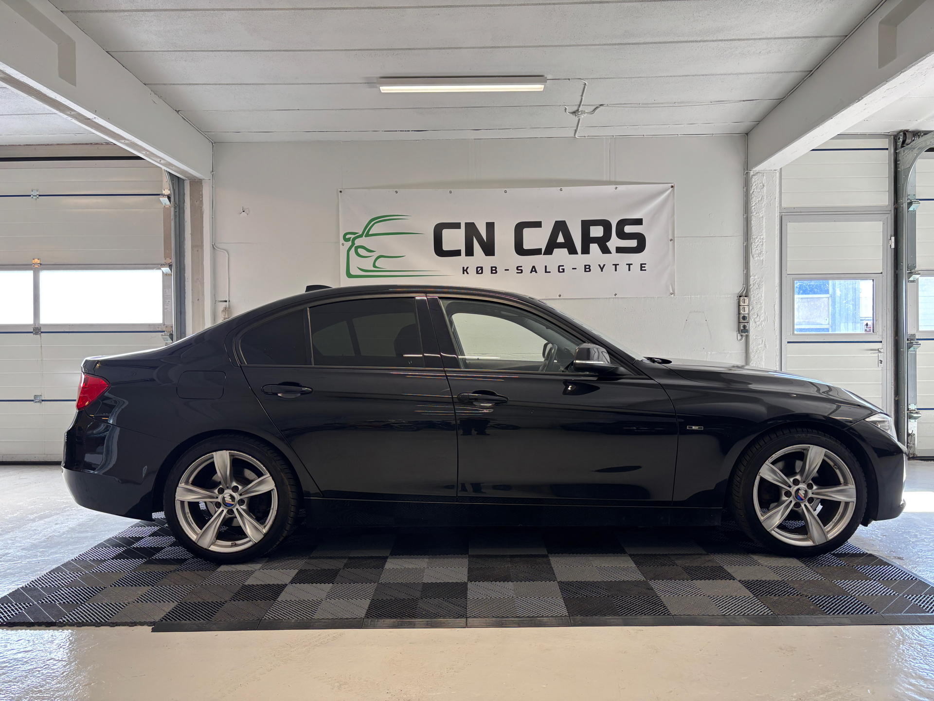 Billede af BMW 320d 2,0 EfficientDyn. 184HK 6g
