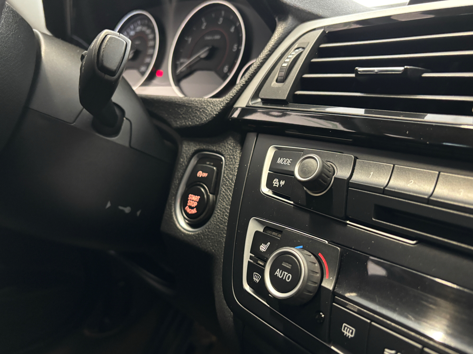 Billede af BMW 320d 2,0 EfficientDyn. 184HK 6g