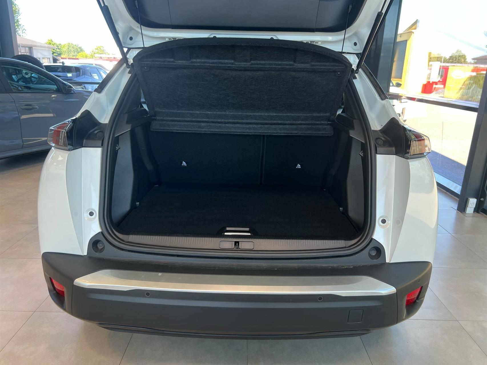 Billede af Peugeot e-2008 EL GT Sky 136HK 5d Aut.