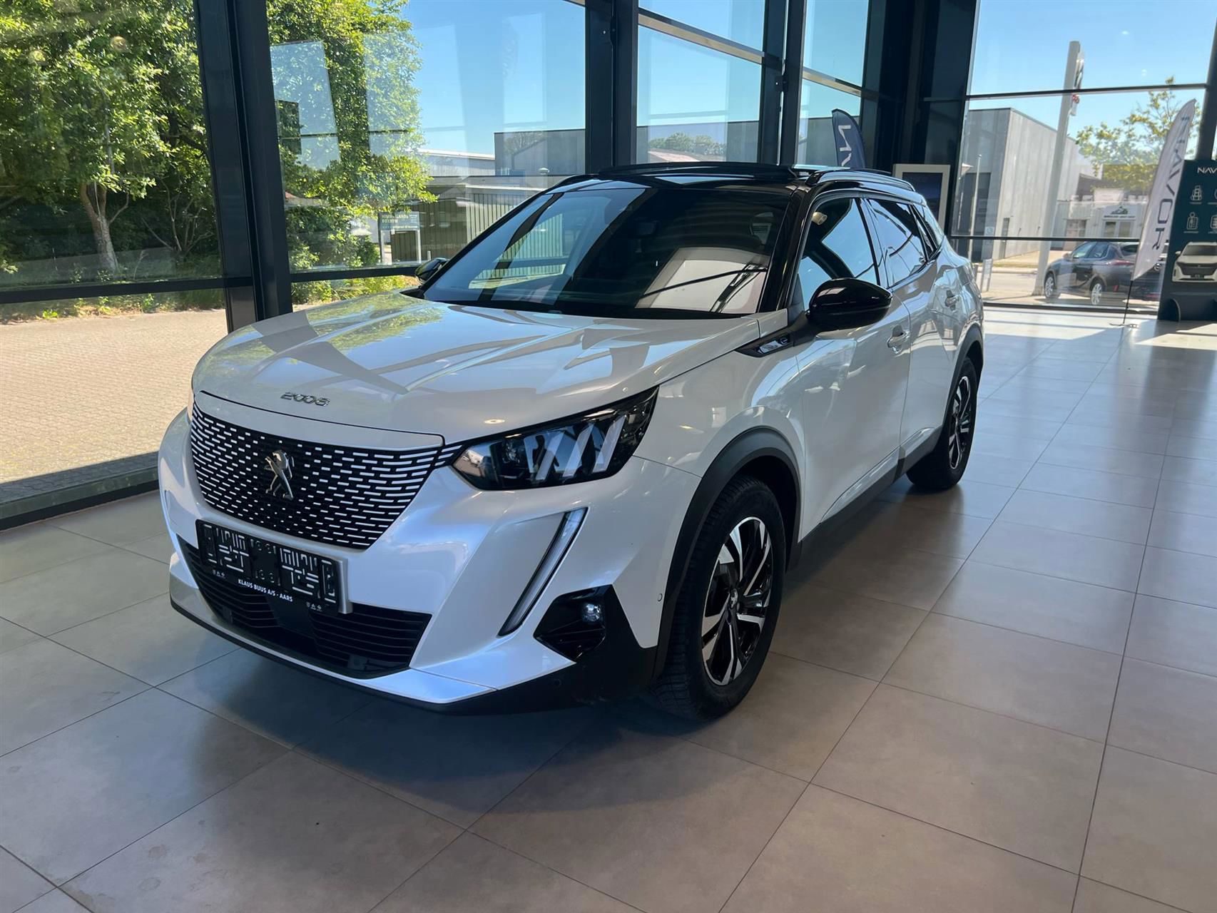 Billede af Peugeot e-2008 EL GT Sky 136HK 5d Aut.