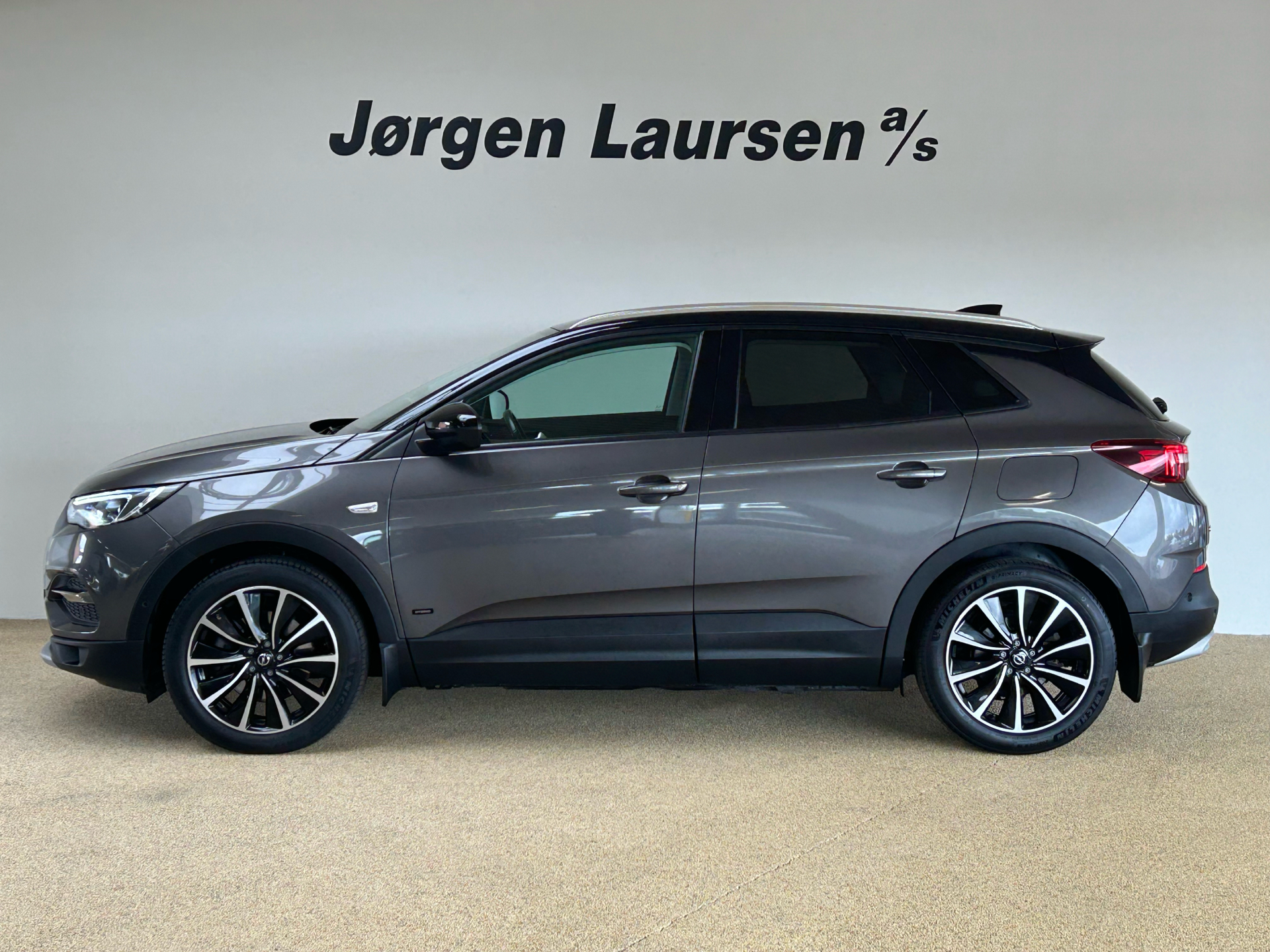 Billede af Opel Grandland X 1,6 PHEV  Plugin-hybrid Cosmo Prestige Pack 225HK 5d 8g Aut.