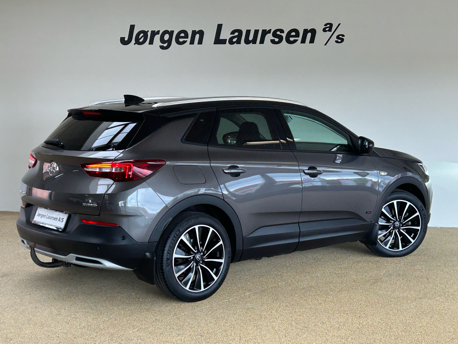 Billede af Opel Grandland X 1,6 PHEV  Plugin-hybrid Cosmo Prestige Pack 225HK 5d 8g Aut.