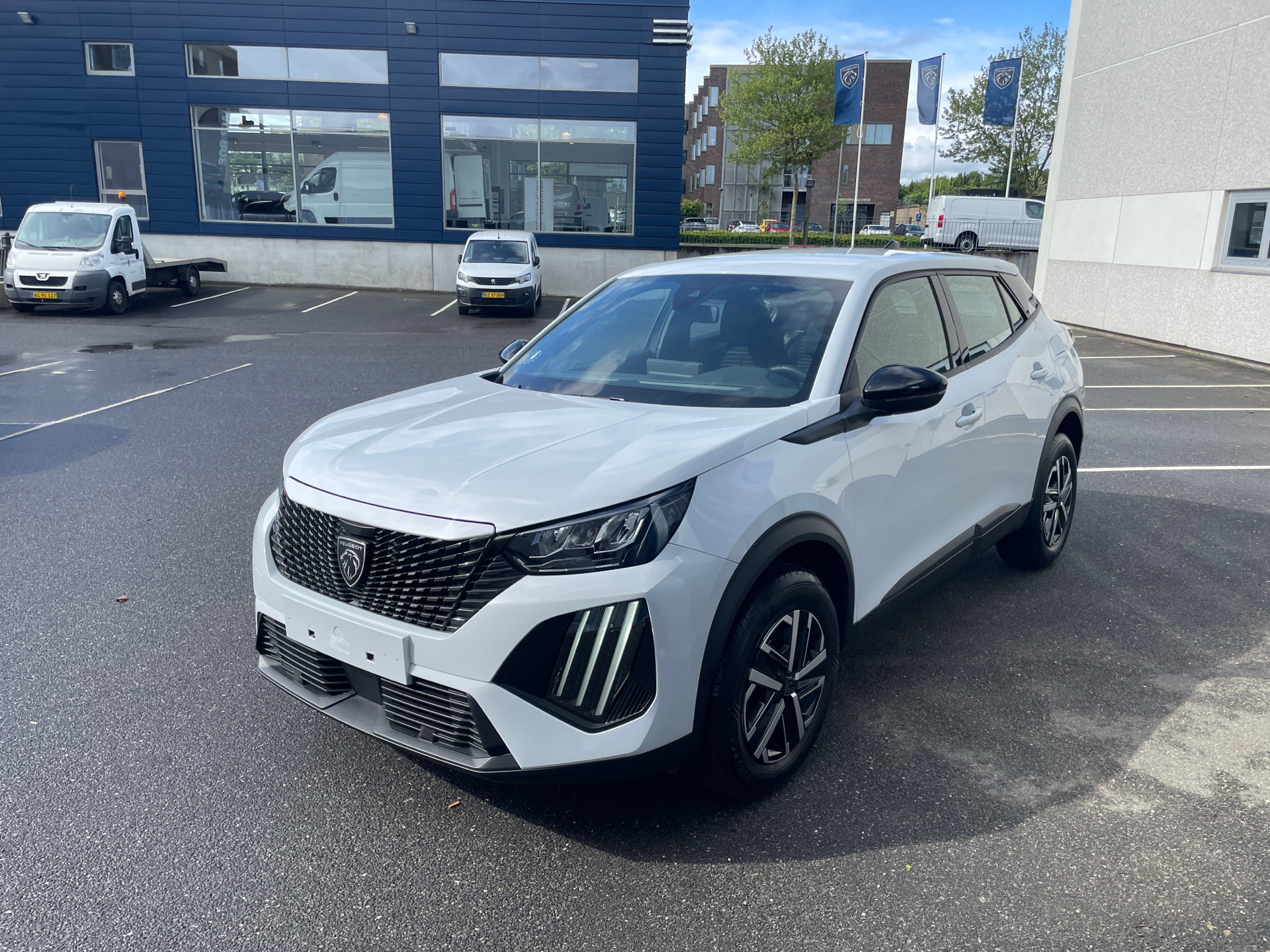 Billede af Peugeot 2008 1,2 PureTech Active+ 100HK 5d 6g