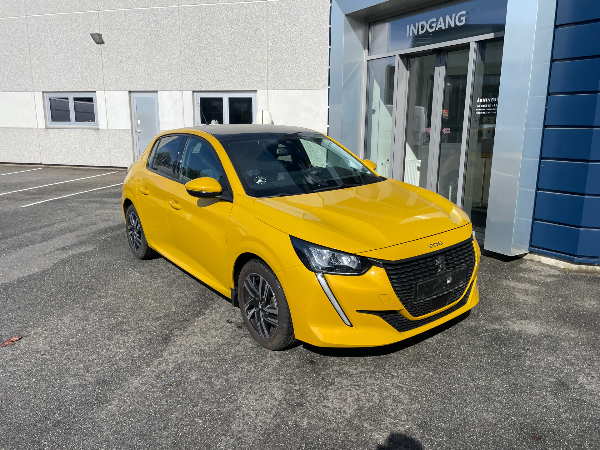Billede af Peugeot 208 1,2 PureTech Allure Sky 100HK 5d 6g