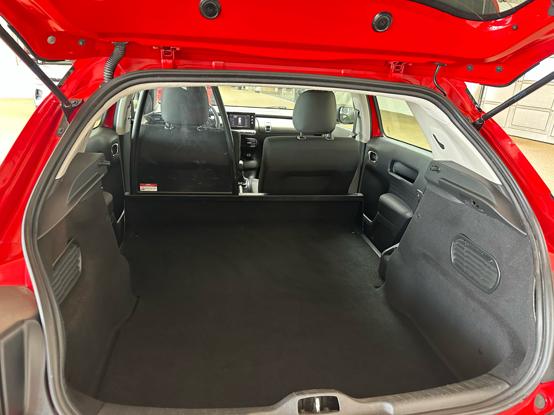 Billede af Citroën C4 Cactus 1,6 Blue HDi Feel Complet start/stop 100HK Van