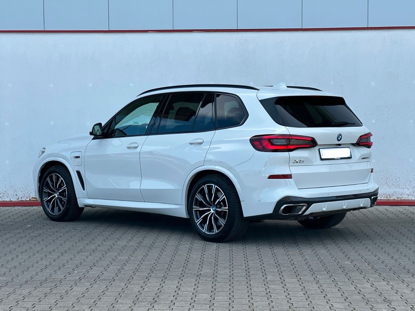 Billede af BMW X5 45e 3,0 Plugin-hybrid M-Sport XDrive Steptronic 399HK 5d 8g Aut.