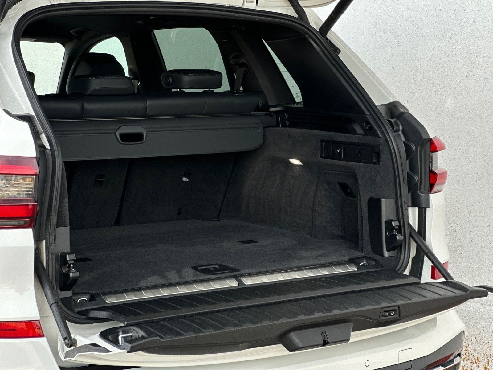 Billede af BMW X5 45e 3,0 Plugin-hybrid M-Sport XDrive Steptronic 399HK 5d 8g Aut.