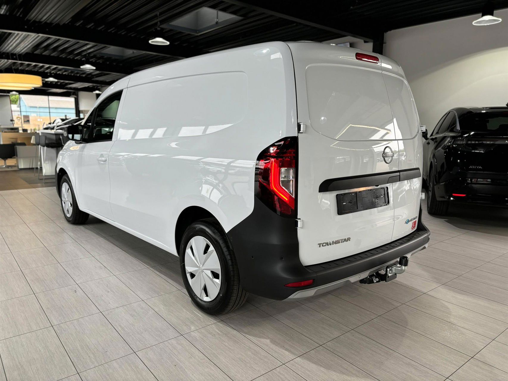 Billede af Nissan Townstar L2 3 Sæder EL N-Connecta 122HK Van Aut.