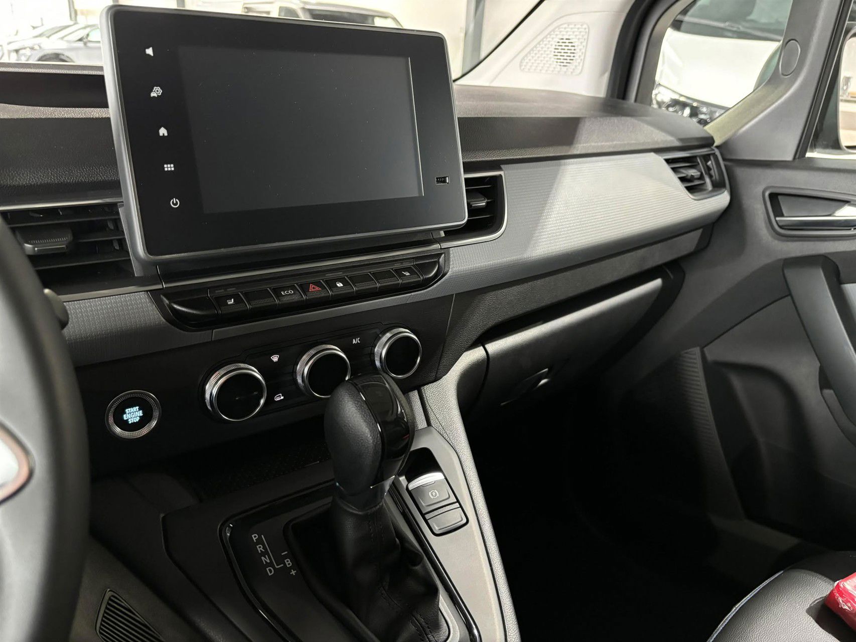 Billede af Nissan Townstar L2 3 Sæder EL N-Connecta 122HK Van Aut.