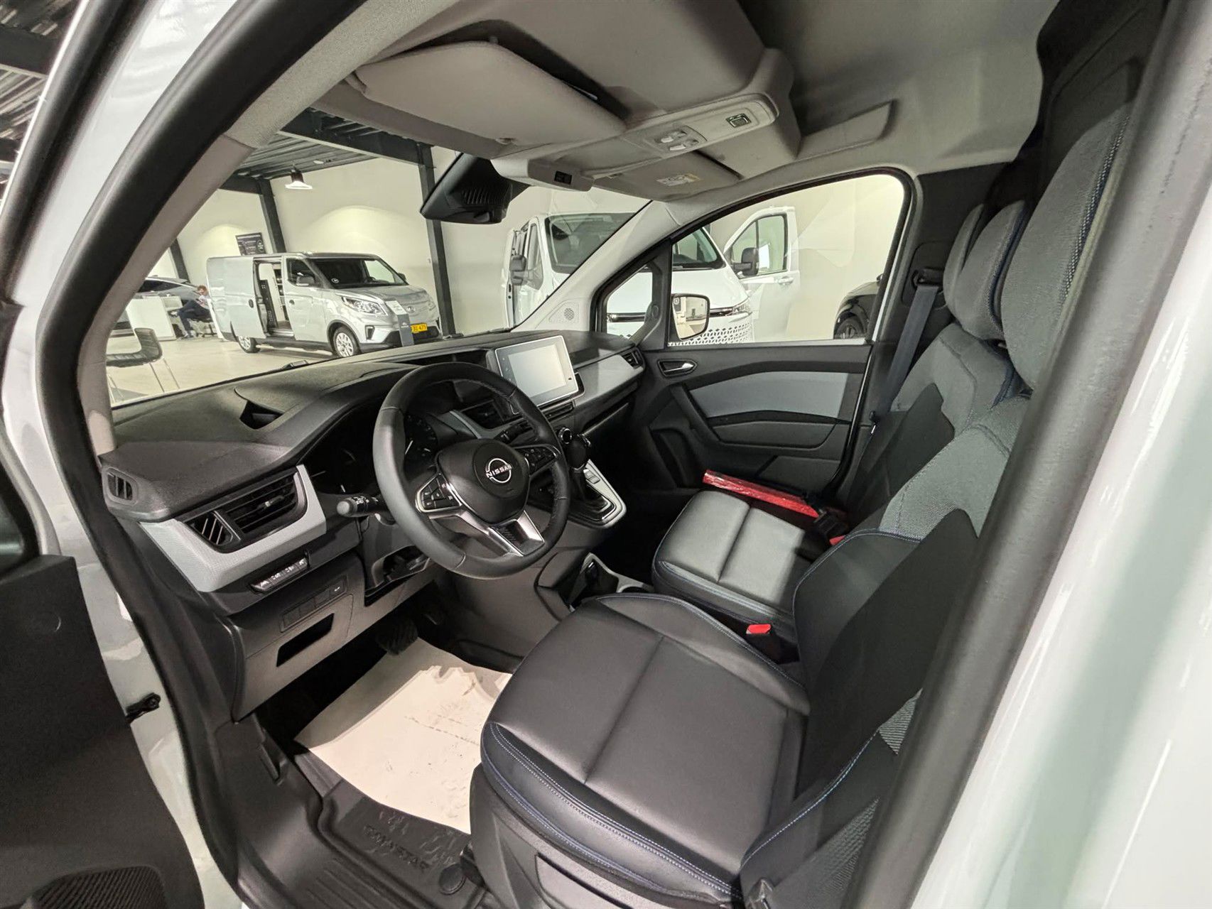 Billede af Nissan Townstar L2 3 Sæder EL N-Connecta 122HK Van Aut.