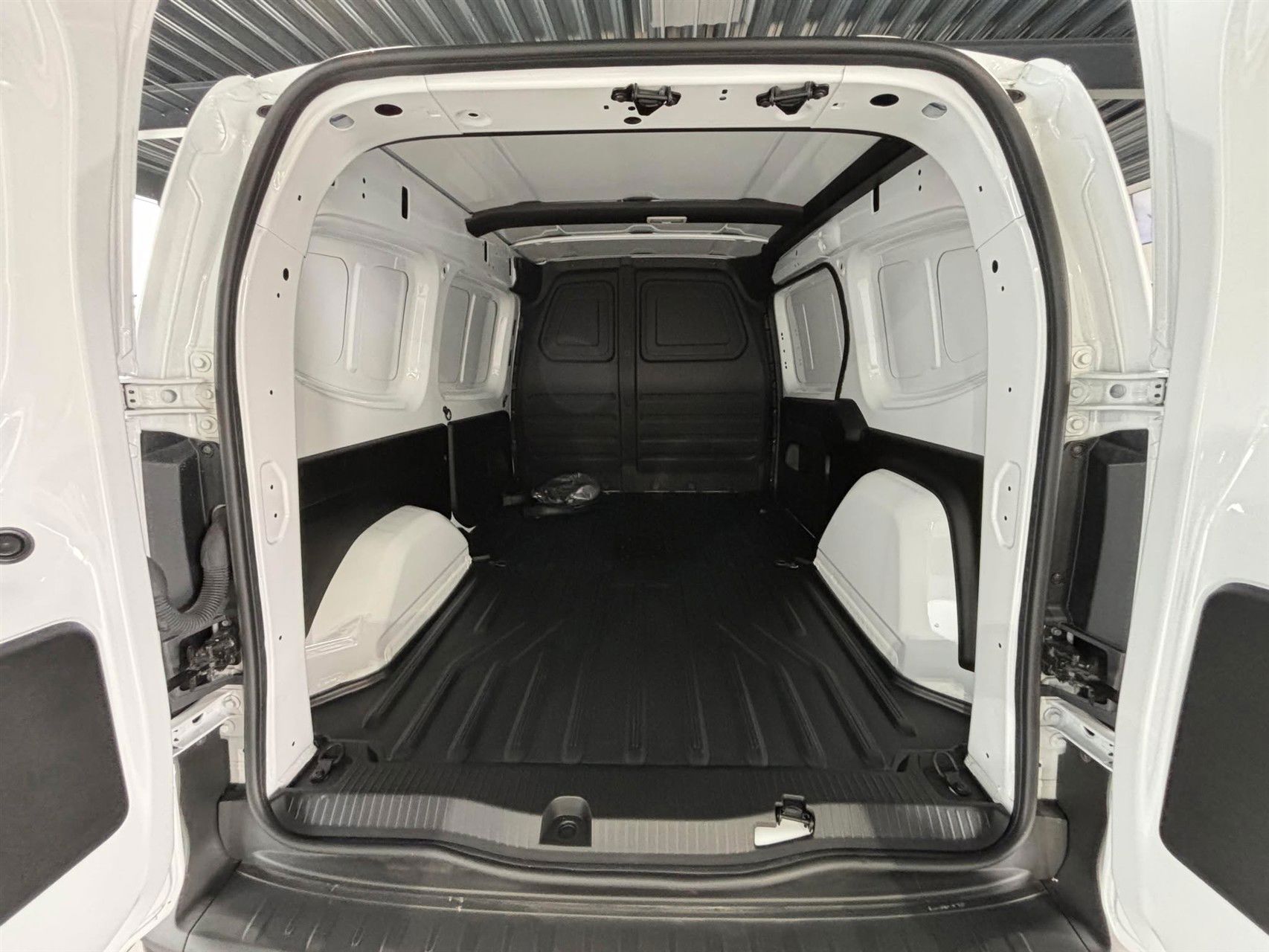 Billede af Nissan Townstar L2 3 Sæder EL N-Connecta 122HK Van Aut.