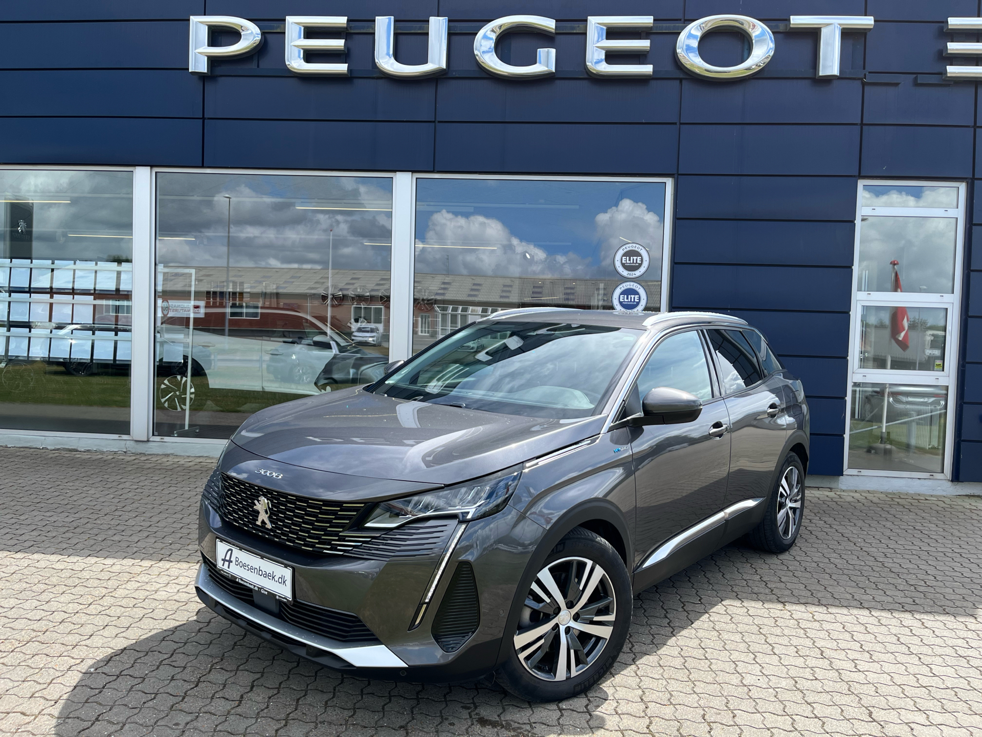 Billede af Peugeot 3008 1,6 PureTech  Plugin-hybrid Allure Pack EAT8 225HK 5d 8g Aut.