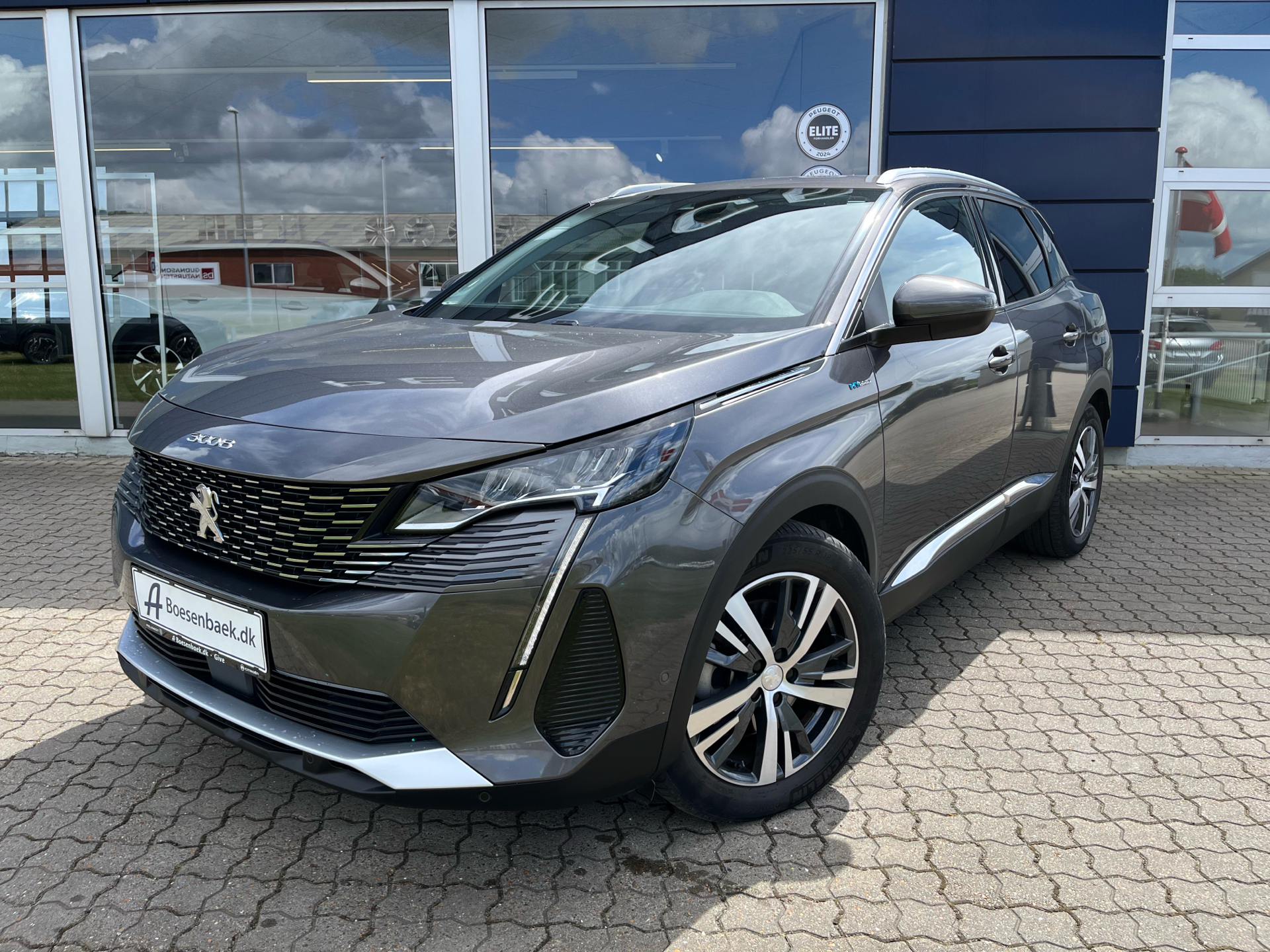 Billede af Peugeot 3008 1,6 PureTech  Plugin-hybrid Allure Pack EAT8 225HK 5d 8g Aut.