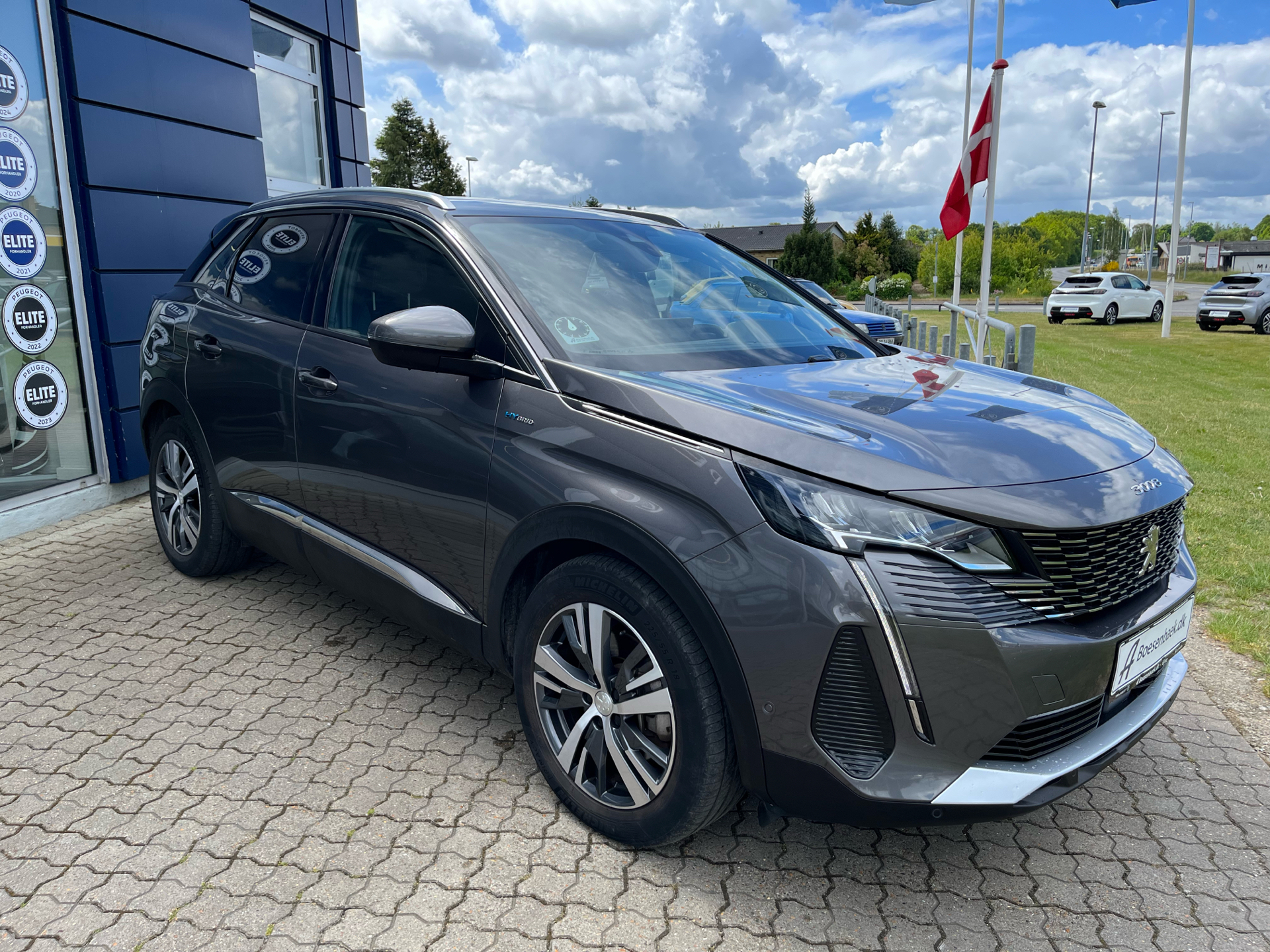 Billede af Peugeot 3008 1,6 PureTech  Plugin-hybrid Allure Pack EAT8 225HK 5d 8g Aut.