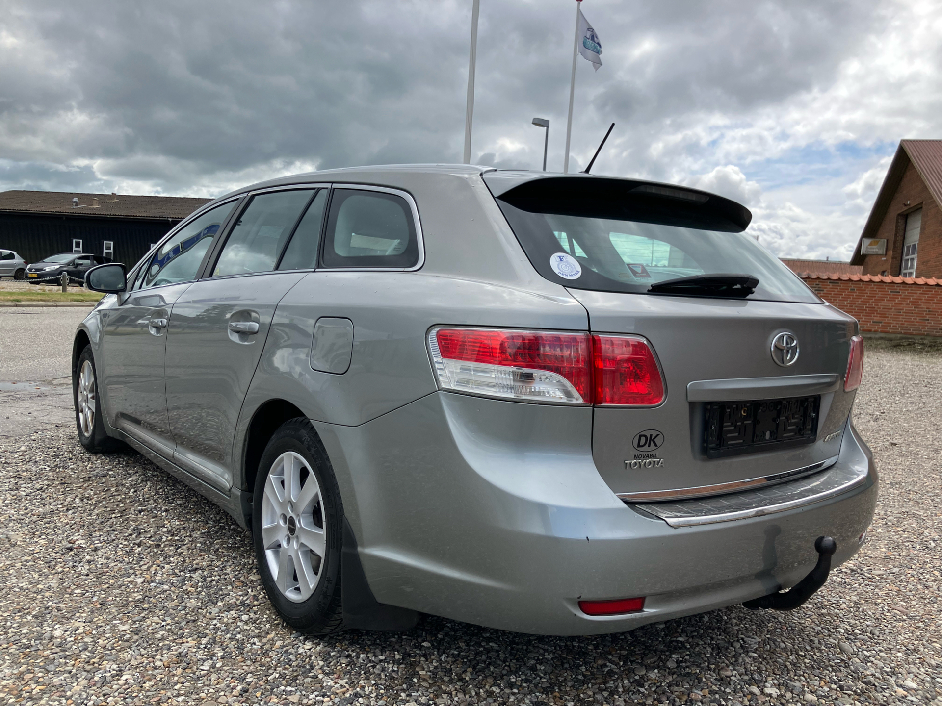 Billede af Toyota Avensis 1,6 VVT-I T1 132HK 6g